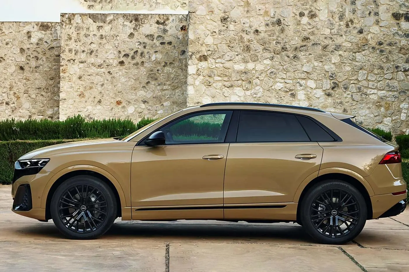 Best Audi Q8 SUV Vehicle Sport Large Electric Power Car Supplier, Suppliers