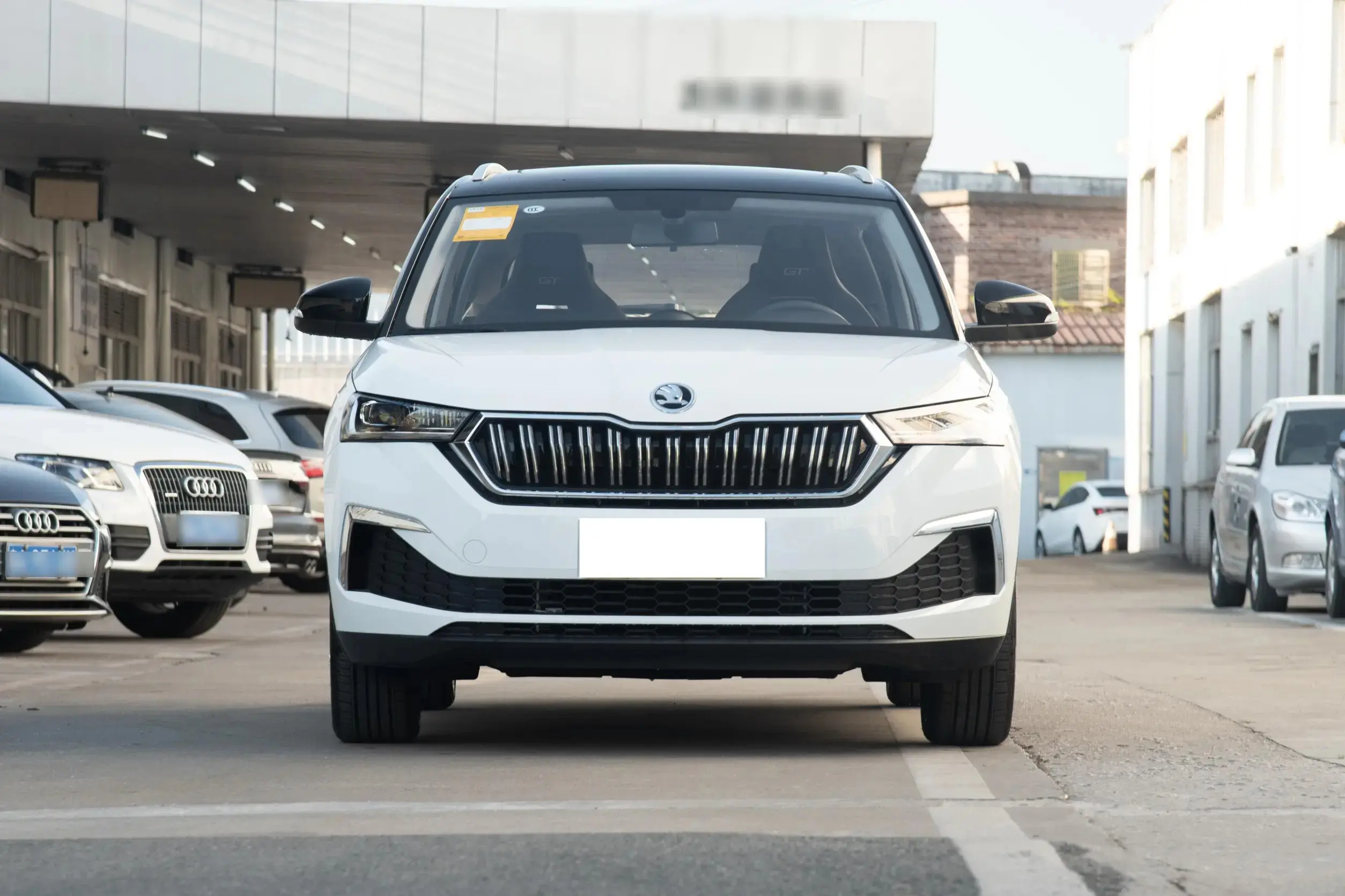 Cheap Skoda KAMIQ Small SUV 5 Seats Speed Friendly Automatic Cheap Petrol Vehicles Exporter, Service