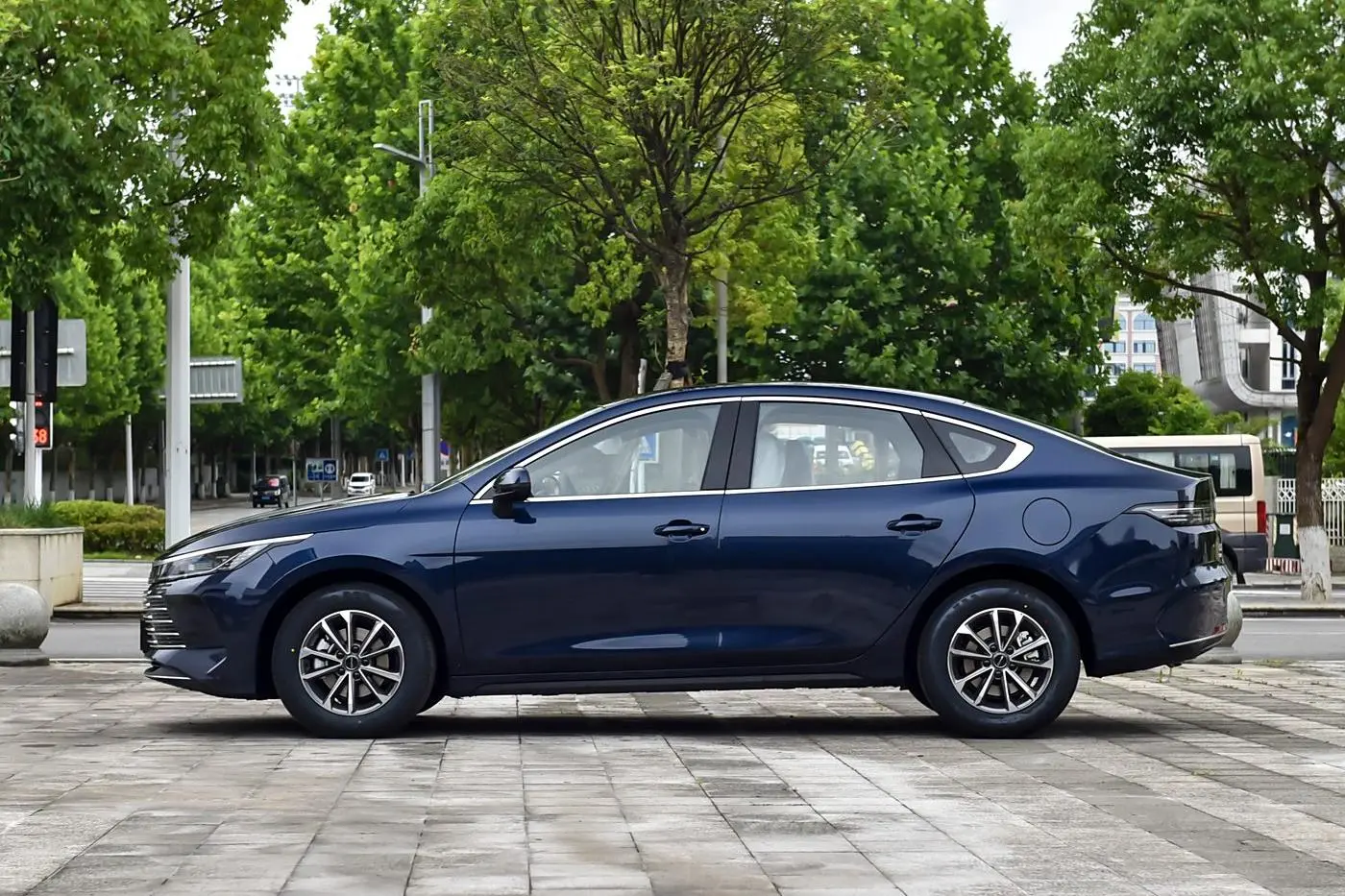 Cheap Hot sell BYD Destroyer 05 EV Car New Energy Vehicle-blue Supplier, Exporter