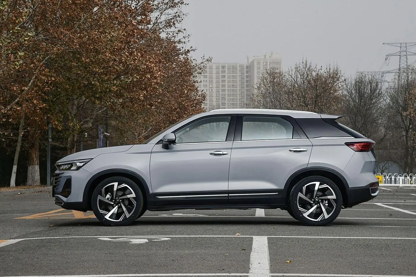 Best Bestune T77 made in china 5 Seats Sport Petrol Big SUV Car Supplier, Exporter