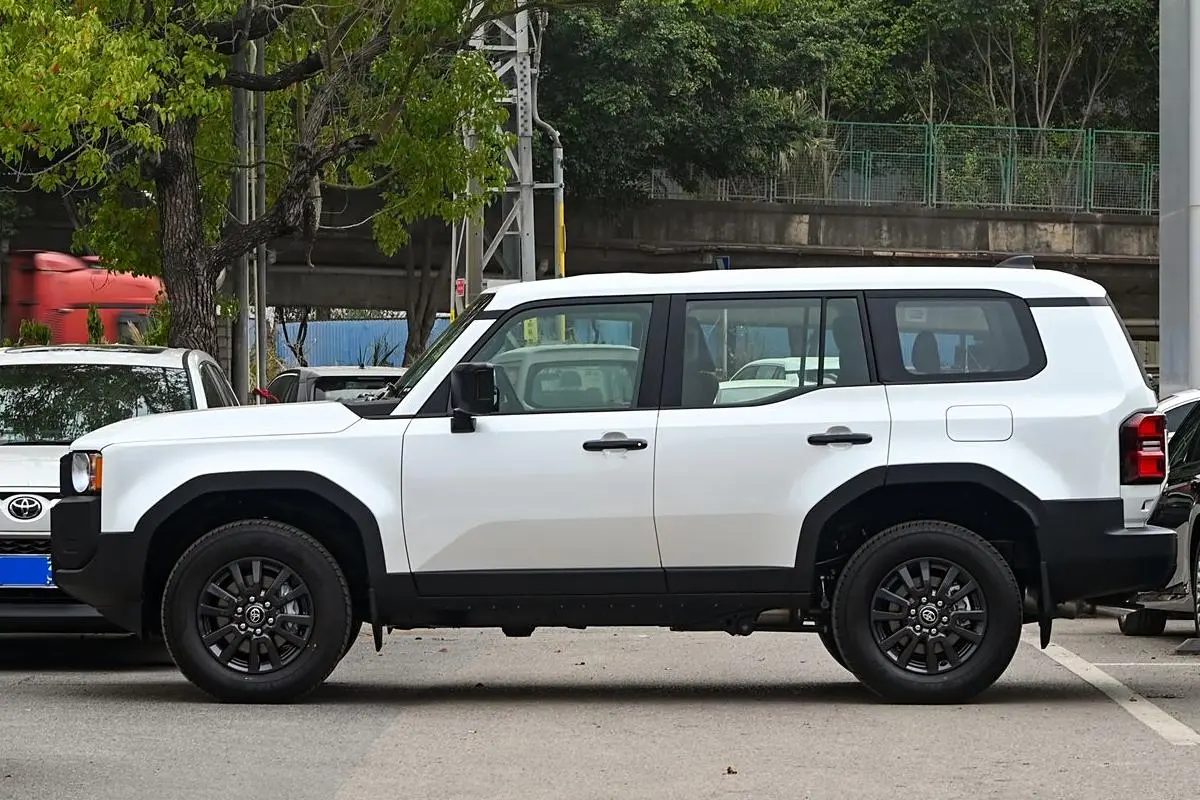 Best Toyota Prado 2025 2.4T Cross-BX Edition 5 Seaters Exporter, Service
