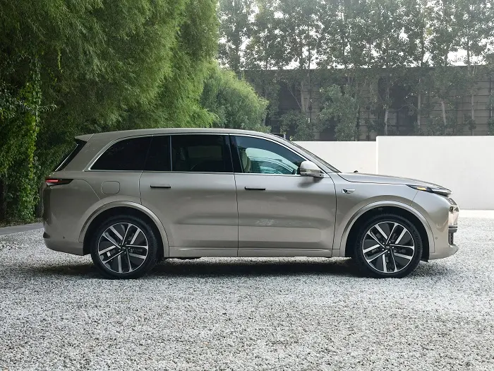 Li L8 Exterior 2