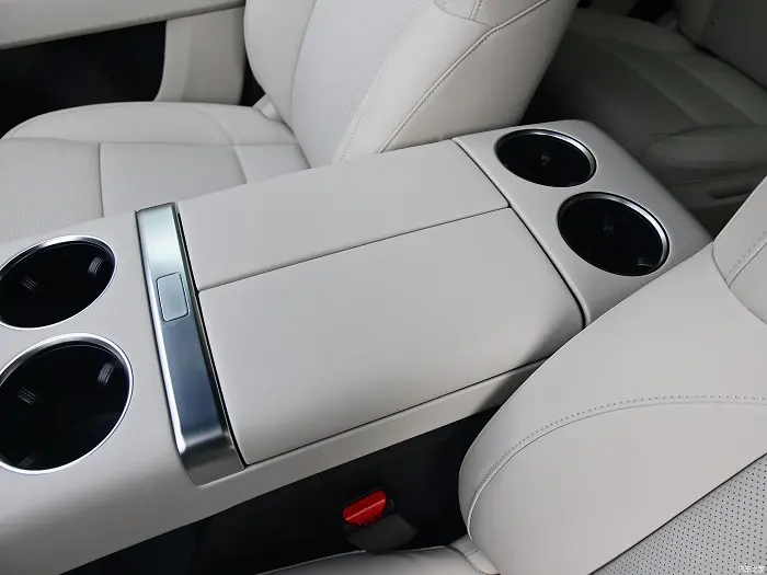 Interior Detail 1