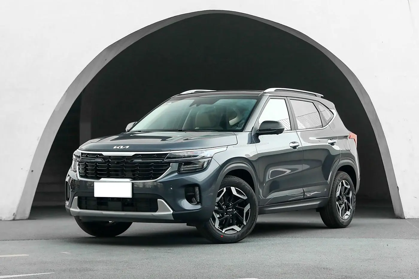 Cheap Kia seltos new and used car Prestige Edition seltos China-made gasoline compact SUV Suppliers, Service