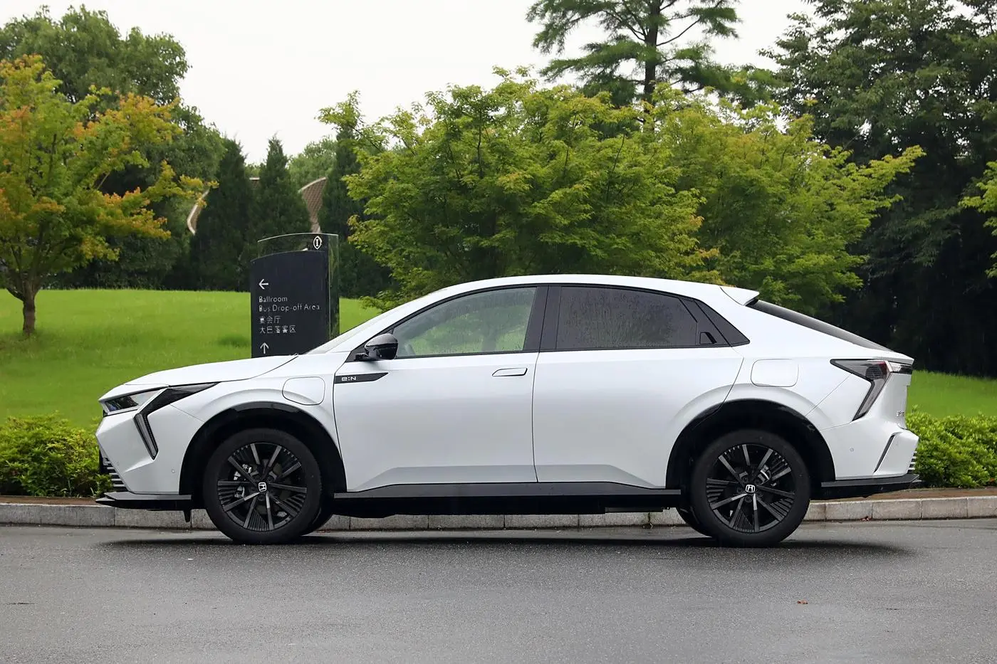 Best Brand New Product 2024 Honda Electric Car e:ns2 Supplier, Suppliers