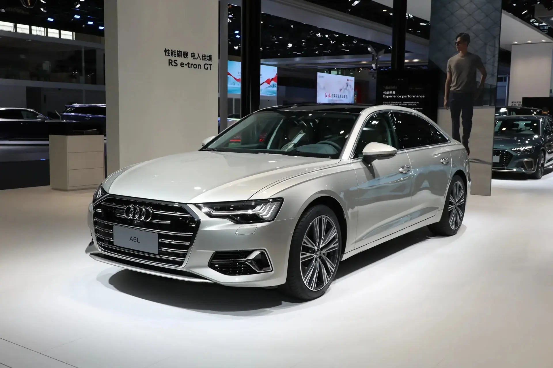 Cheap Audi A6L Gasoline 2.0T Medium Large Car Supplier, Service
