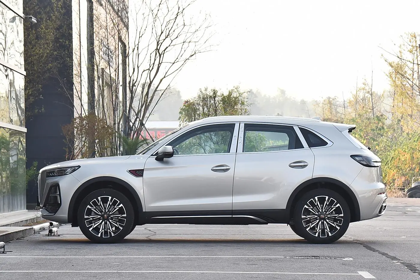 Cheap High Performance New Vehicles Hongqi Hs5 Gas Car Advanced Gasoline Luxury Suv Cars Supplier, Service