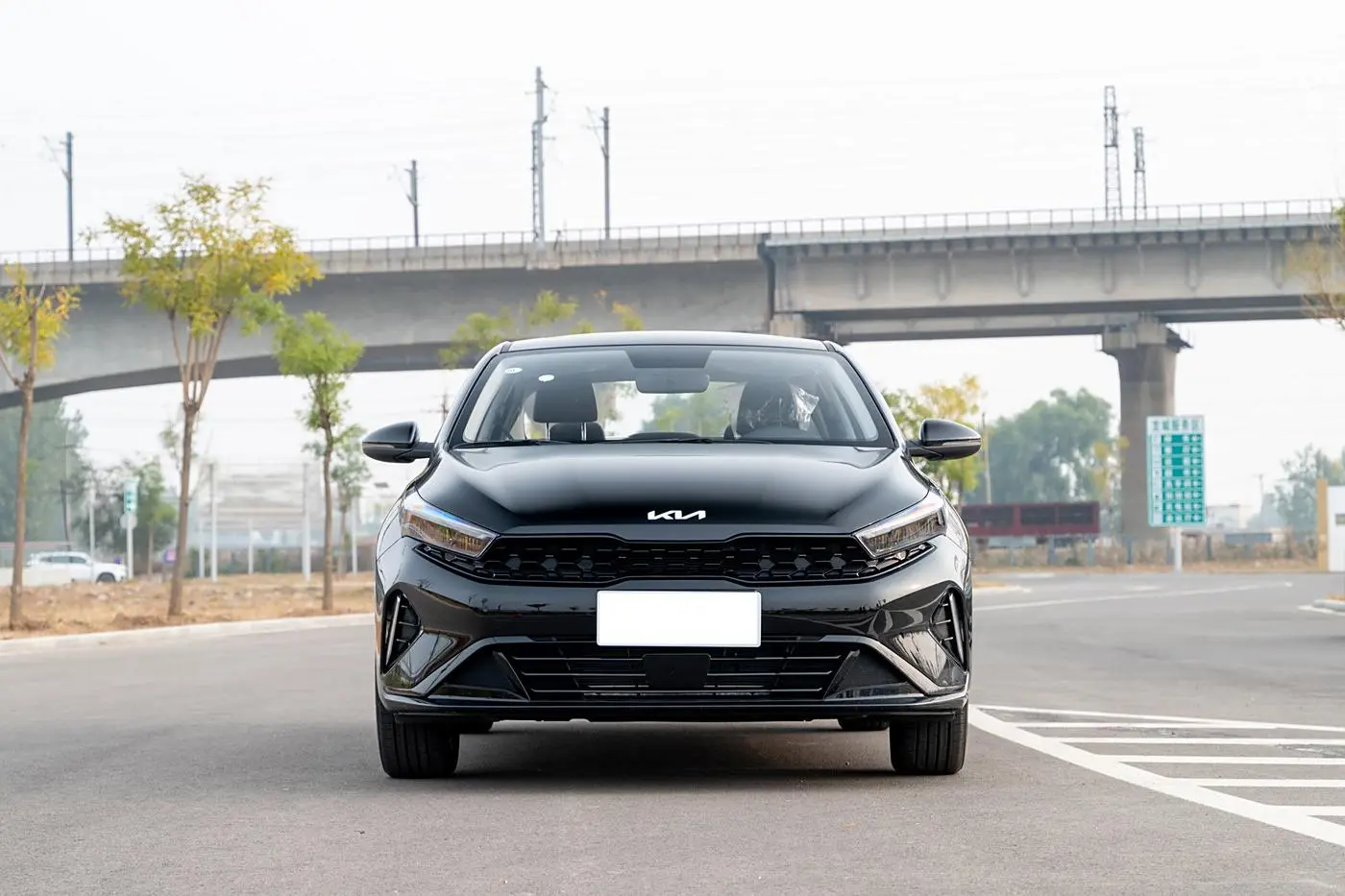Best Sedan gasoline cars KIA k3 Good quality and low price cars Exporter, Service
