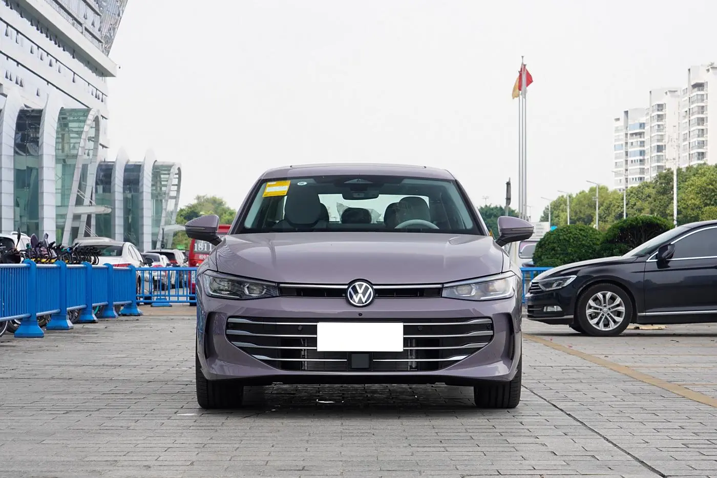 Cheap Hot Sale VW Volkswagen Passat Chinese Cars Sedan Cheap car Exporter, Service