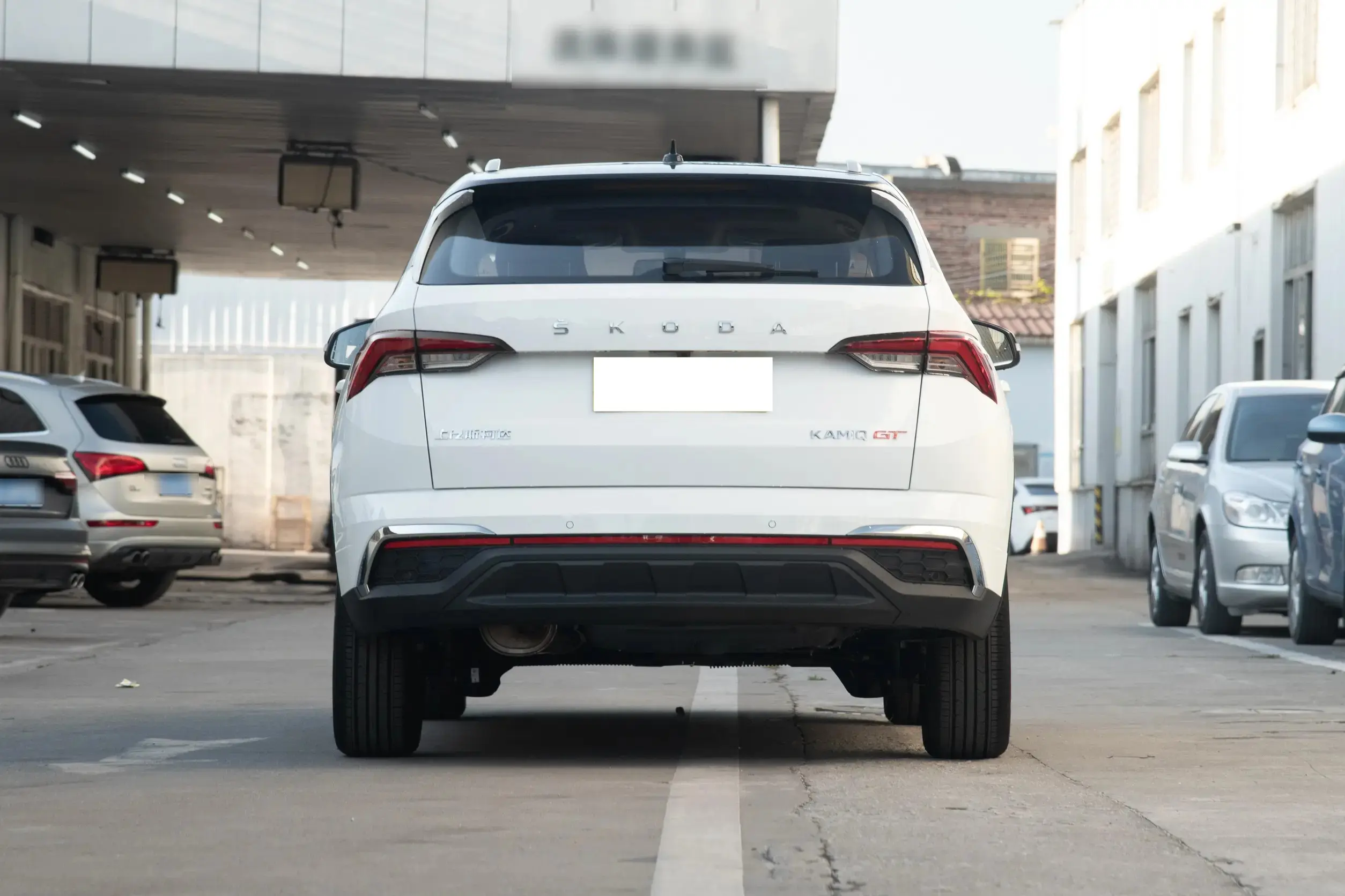 Cheap Skoda KAMIQ Small SUV 5 Seats Speed Friendly Automatic Cheap Petrol Vehicles Exporter, Service