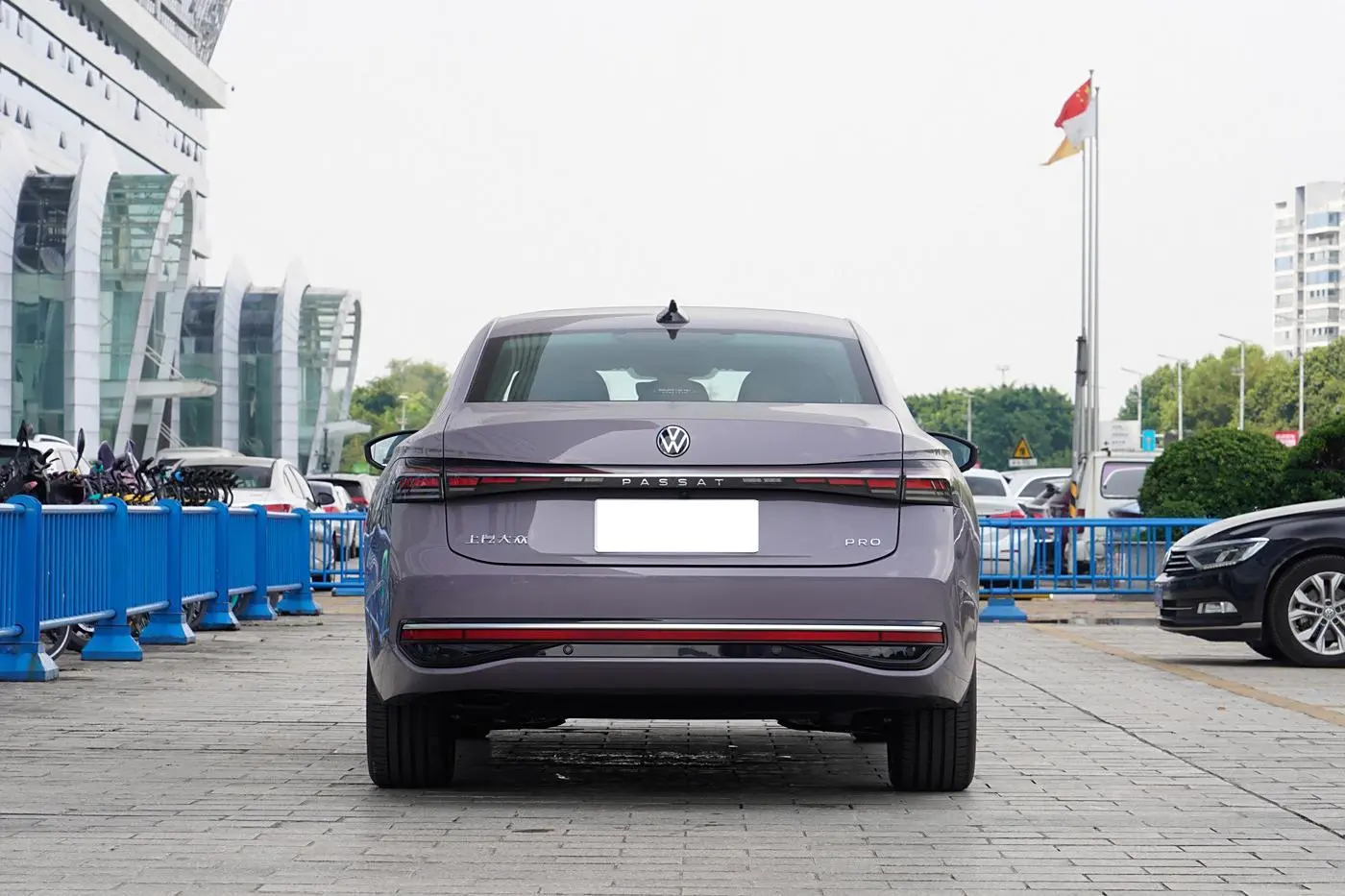 Cheap Hot Sale VW Volkswagen Passat Chinese Cars Sedan Cheap car Exporter, Service
