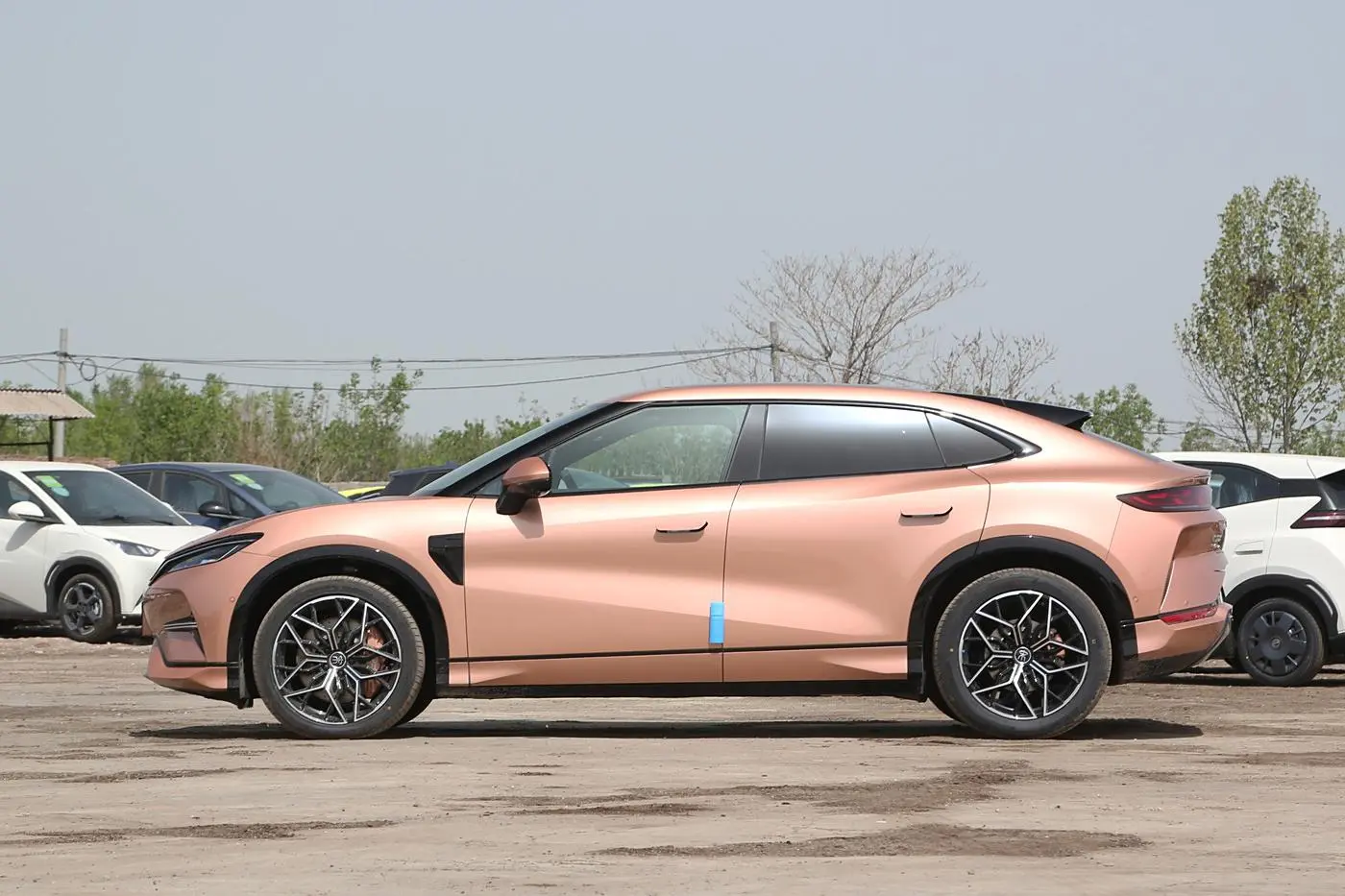 Best BYD SongL Electric Car New Energy Vehicle Dealership Car Appearance of Mars Orange Supplier, Exporter