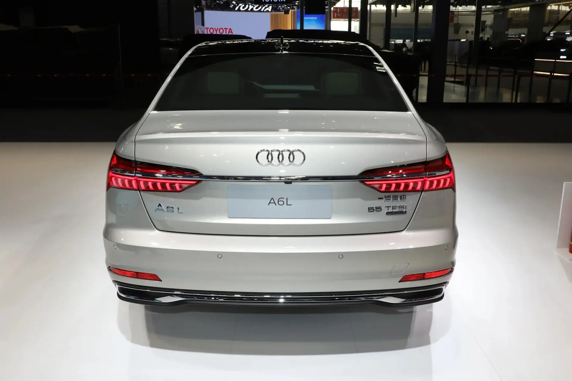 Cheap Audi A6L Gasoline 2.0T Medium Large Car Supplier, Service