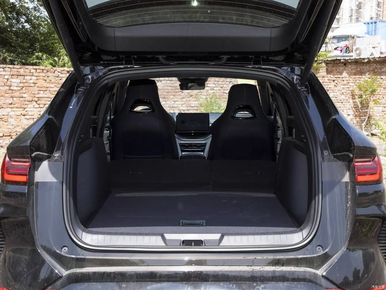 BYD Song Plus Interior 3