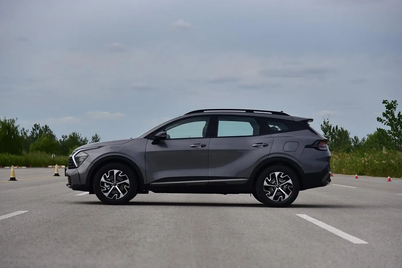 Cheap Hot Sell KIA EV5 Pure Electric Car SUV Car EV Auto-1 Exporter, Service