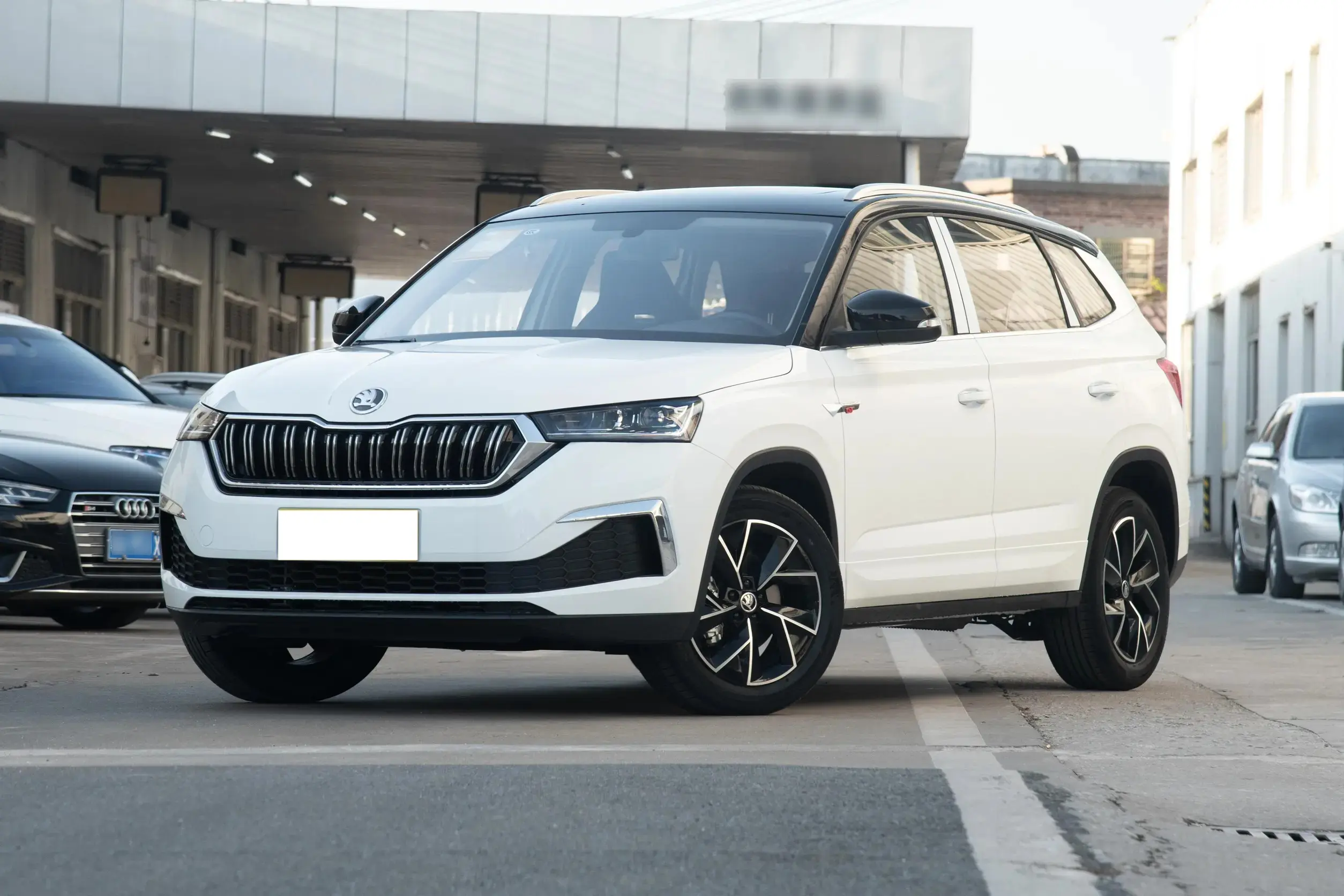 Cheap Skoda KAMIQ Small SUV 5 Seats Speed Friendly Automatic Cheap Petrol Vehicles Exporter, Service