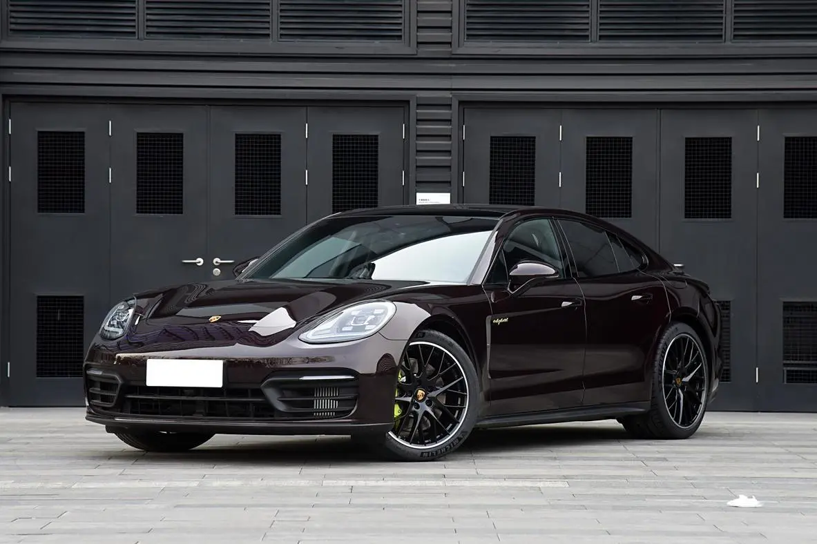 Cheap New High End Luxury Sedan Sport Car Porsche Panamera Luxury Car Supplier, Exporter
