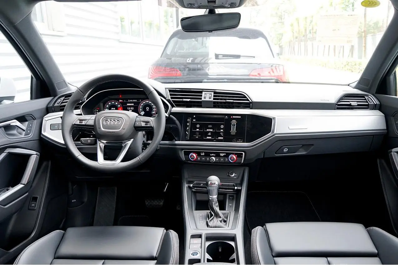Best Selling Audi Q3 Spacious SUV Fuel Efficient Comfortable