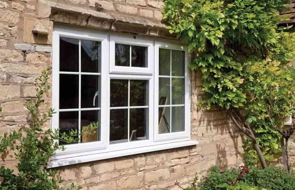 Modern Waterproof PVC Tempered Glass Double Pane Soundproof Casement Window for Kitchen & Bathroom