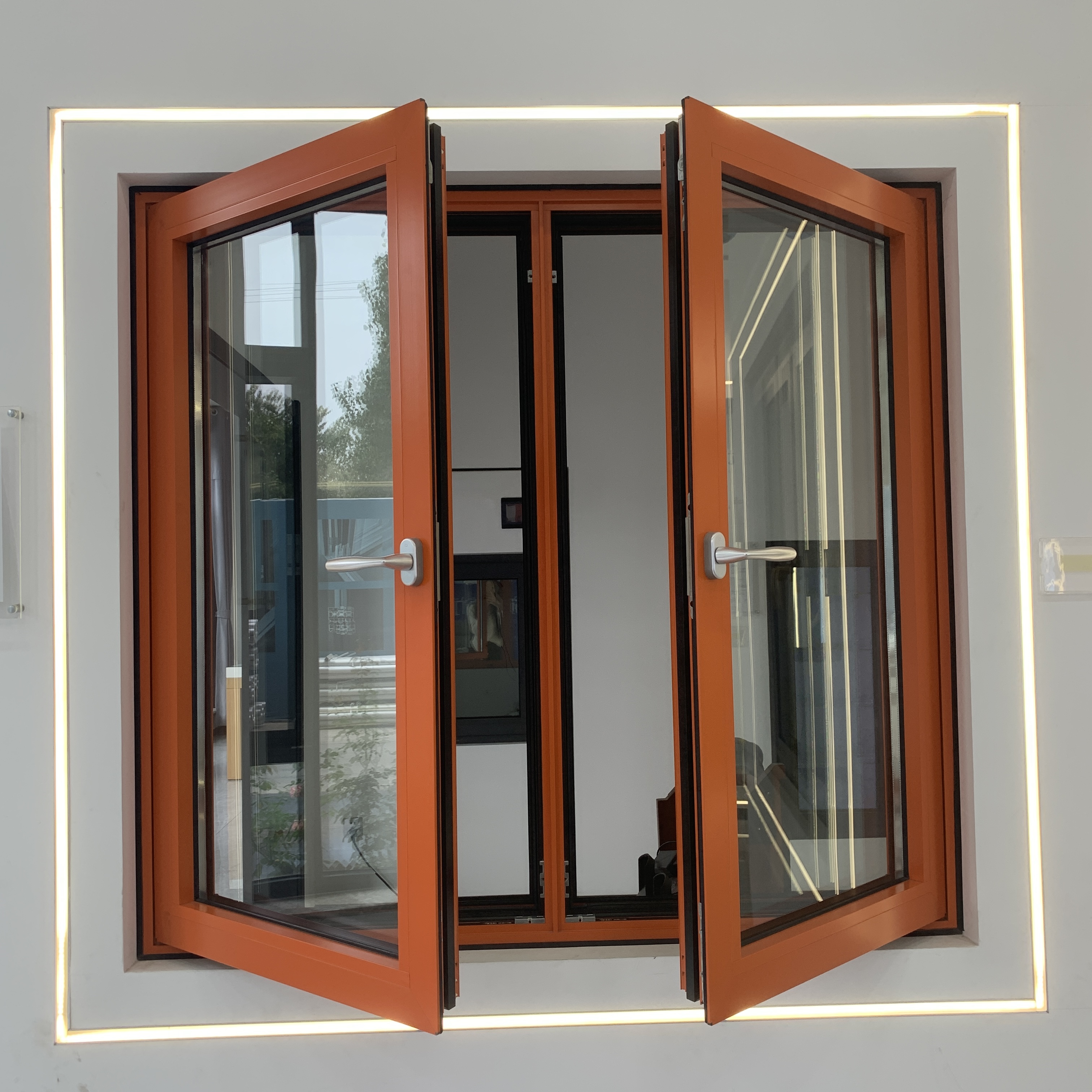 Custom Aluminum Windows And Doors Energy Saving Low E Glass Casement Window Double Glazed Tilt And Turn House Window