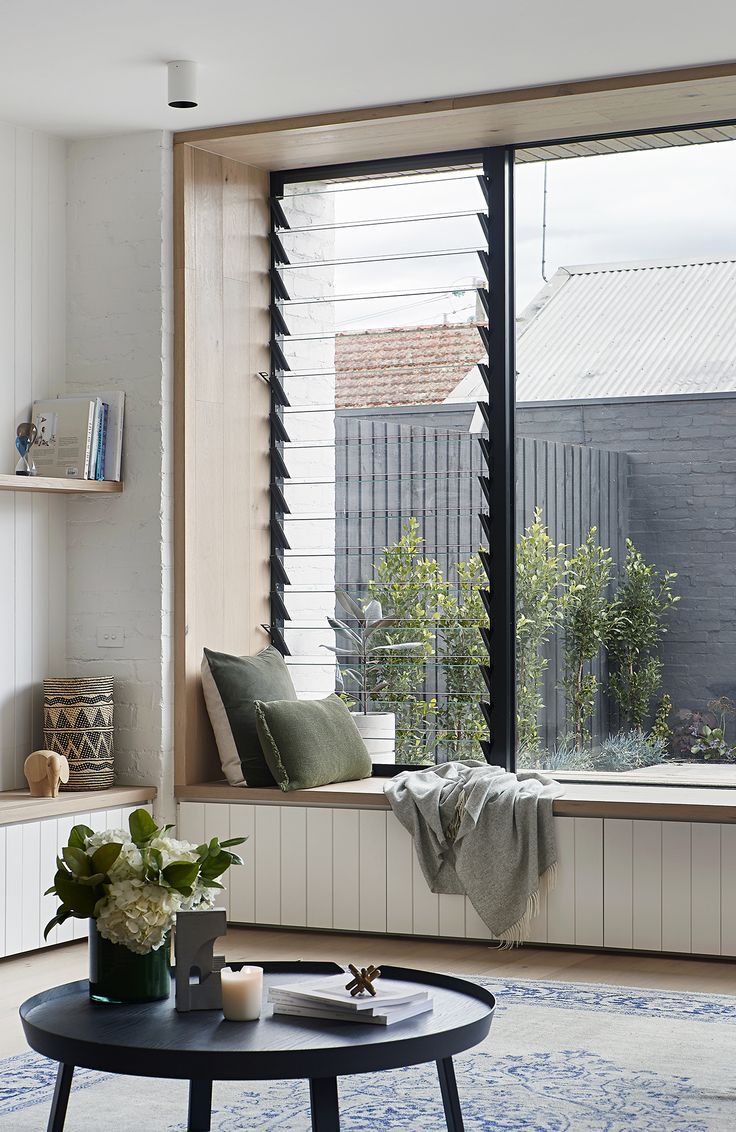 CE AS2047 Custom Adjustable Aluminum Glass Louver Window with Heat Insulation Glass Jalousie Louver Window for Villa