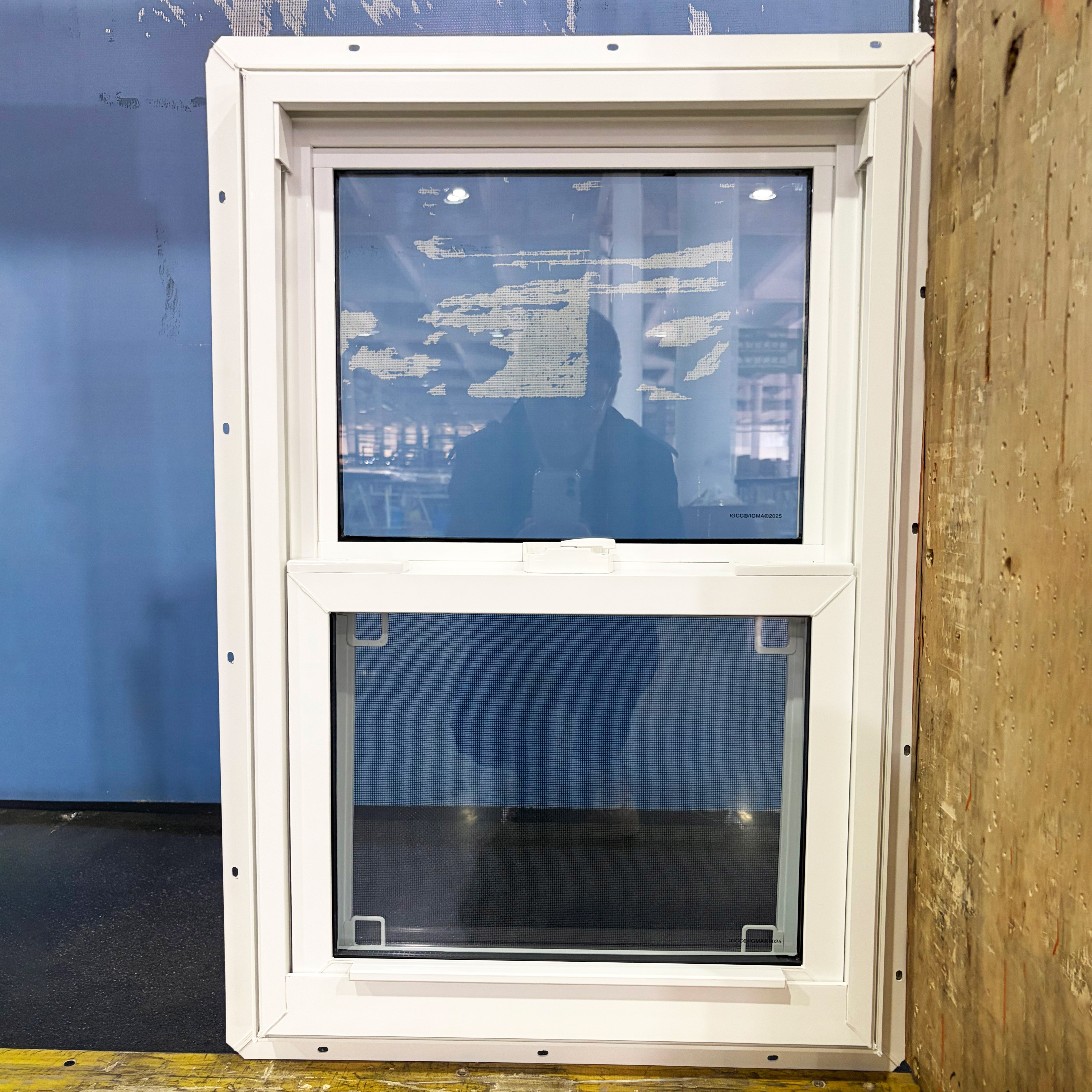 Modern Single Hung PVC Windows Weather Resistant Construction Heat Insulation Energy Saving for Exterior Use Residential