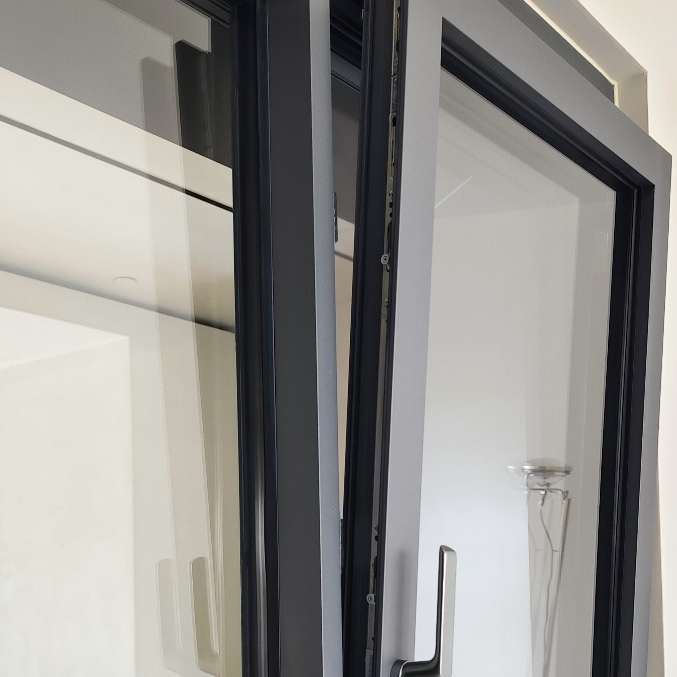 NFRC Standard Aluminum Smart Glass Casement Windows Tilt and Turn Windows for Villa