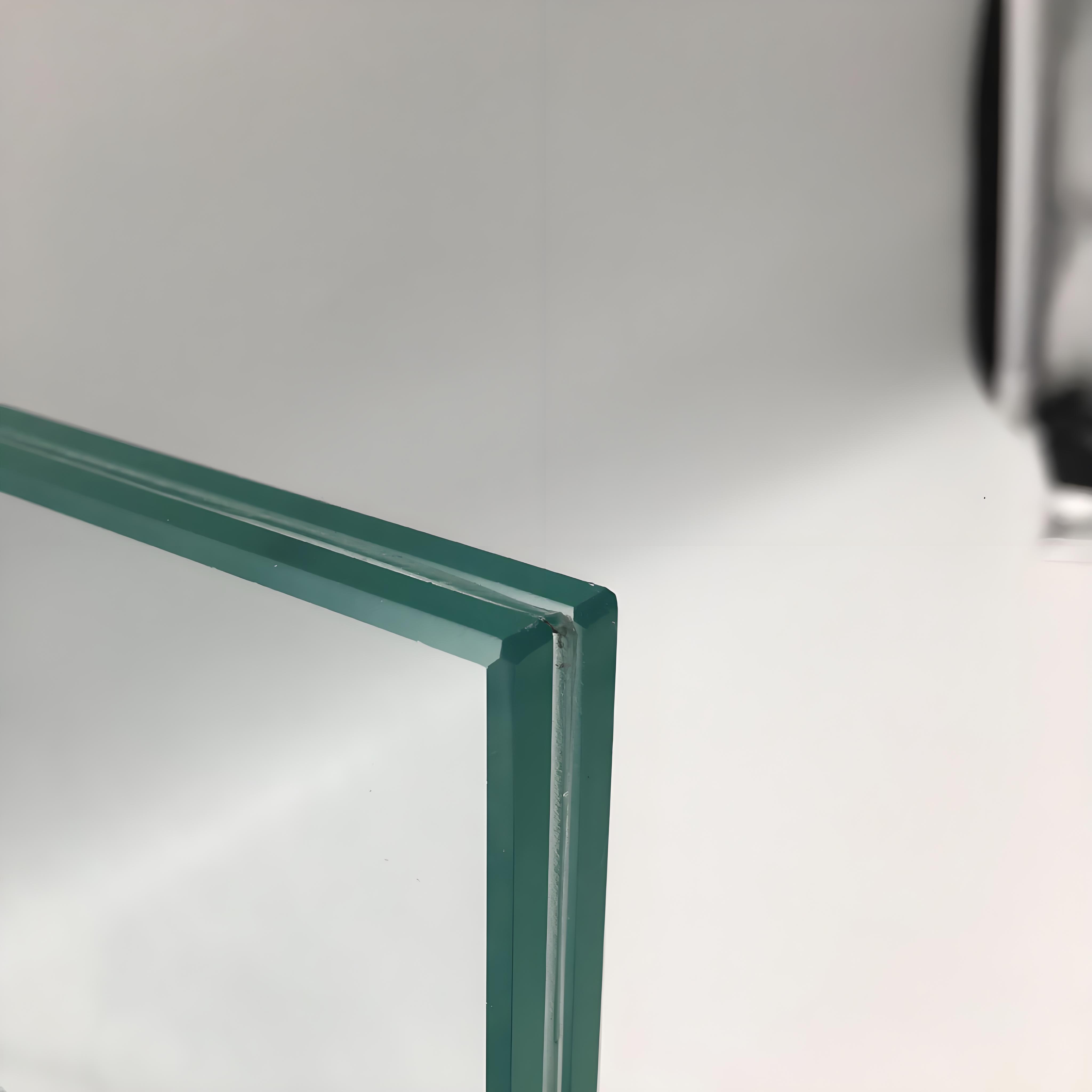 Sgp/PVB/EVA Laminated Glass Windows 0.76mm Thickness For Construction-Plastic Modling Type Extruding