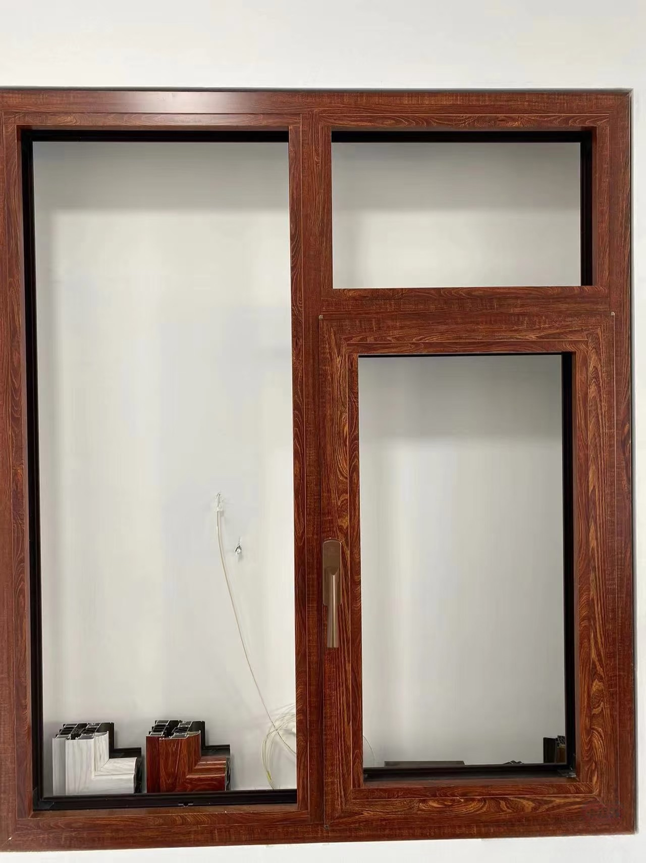 Modern Minimalist Insulated Aluminum-Wood Casement Windows Residential Use with Folding Open Style for Bedrooms Living Areas
