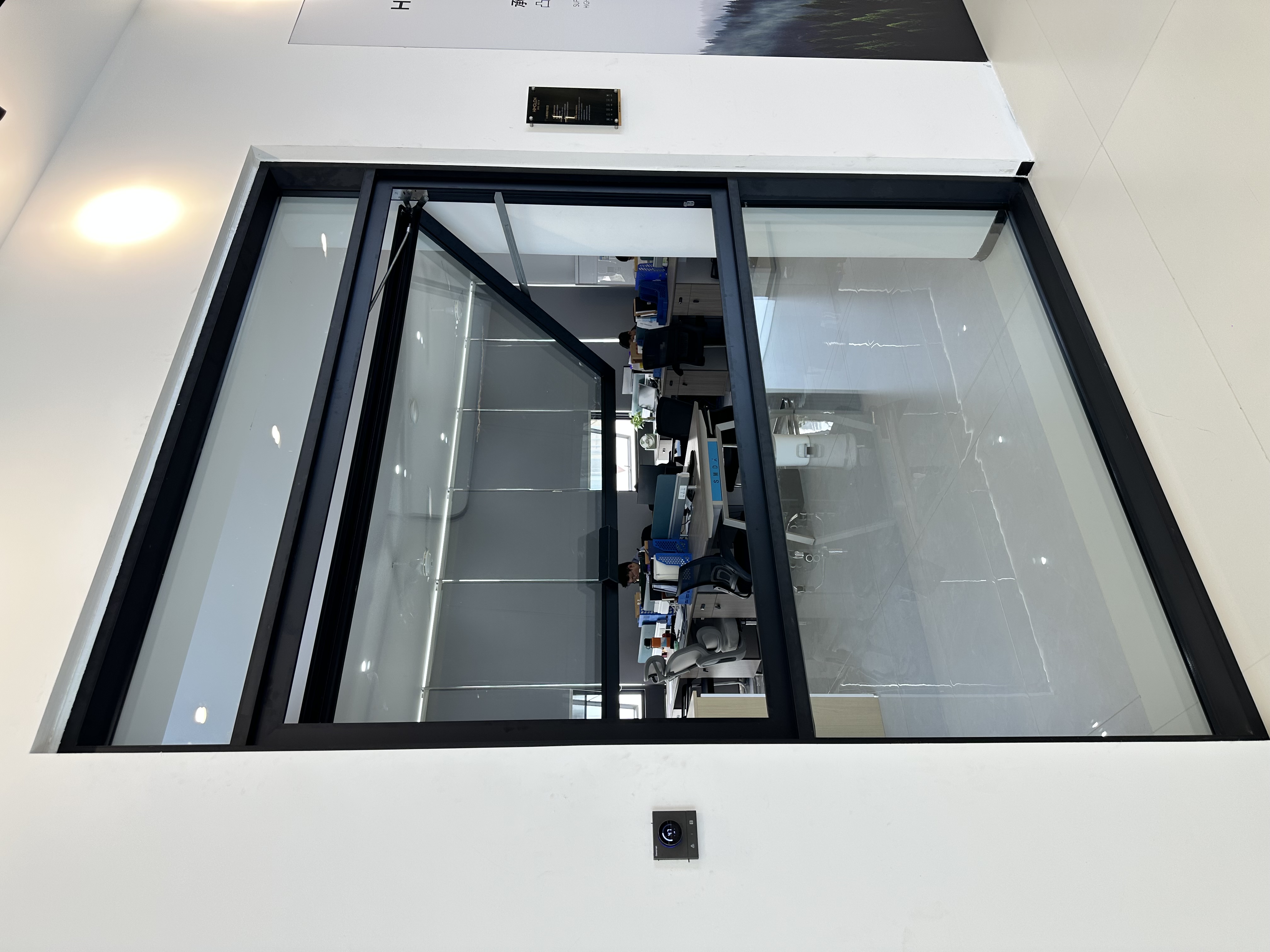 Fully Automatic Aluminum Alloy Smart Electric Outward-Opening Windows for Luxury Villas