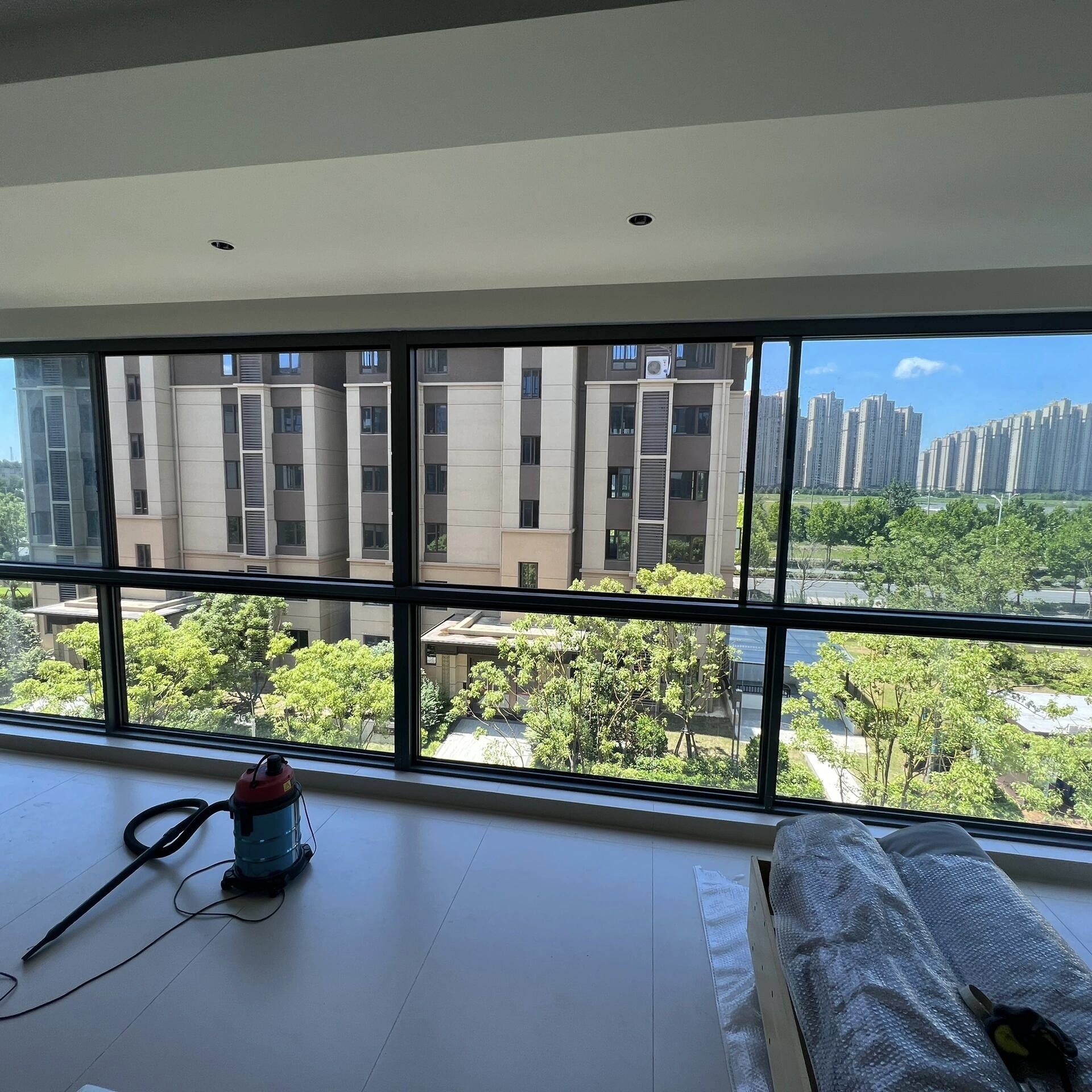 Customized Size Commercial Thermal Break Aluminum Alloy Sliding Windows Waterproof Windproof Kitchen Outdoor Double Glass