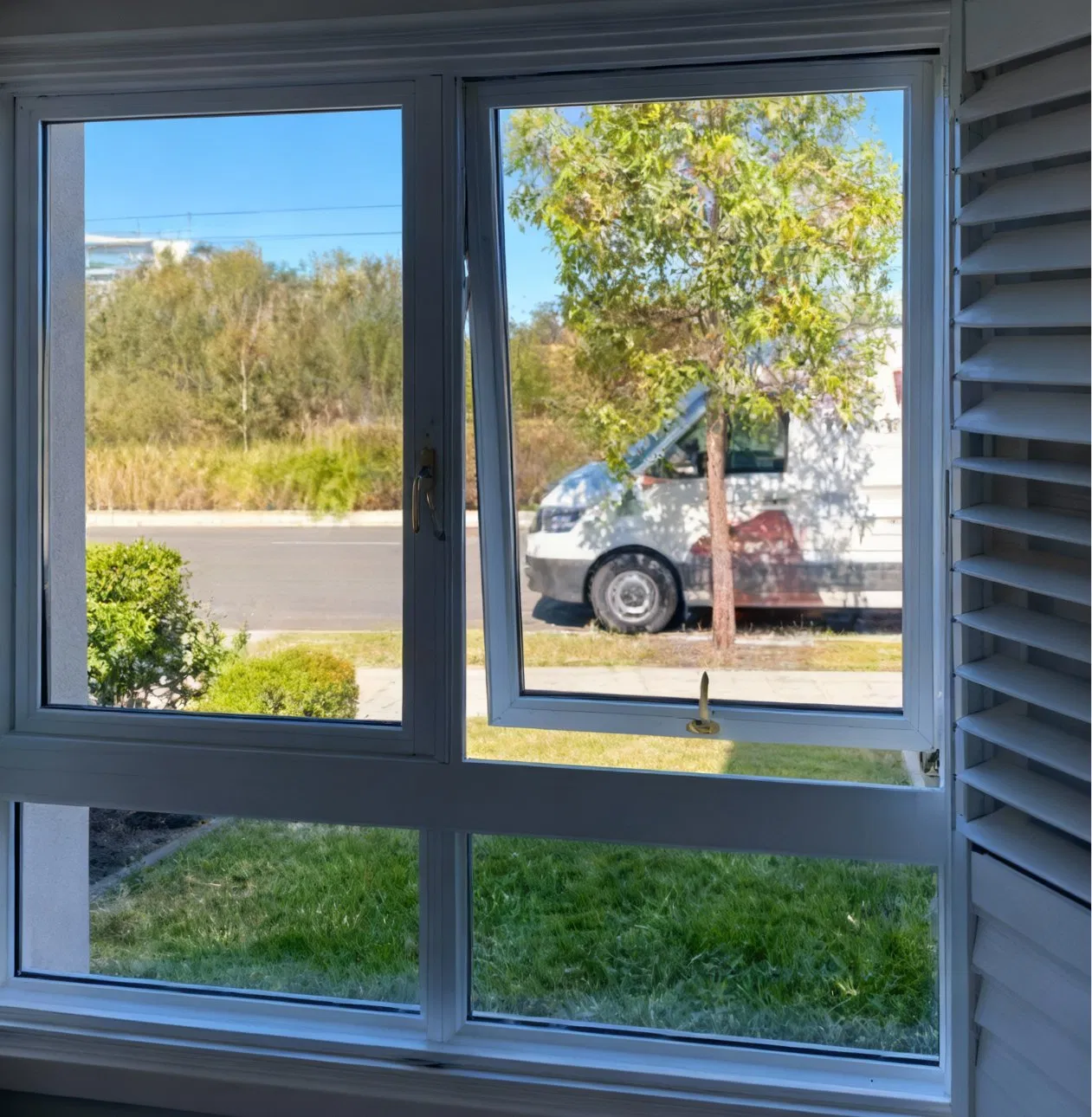 Aluminum Window Casement Single Double Glass Grill Design Awning Hinge Swing Lowe Glass French Passive Window and Door
