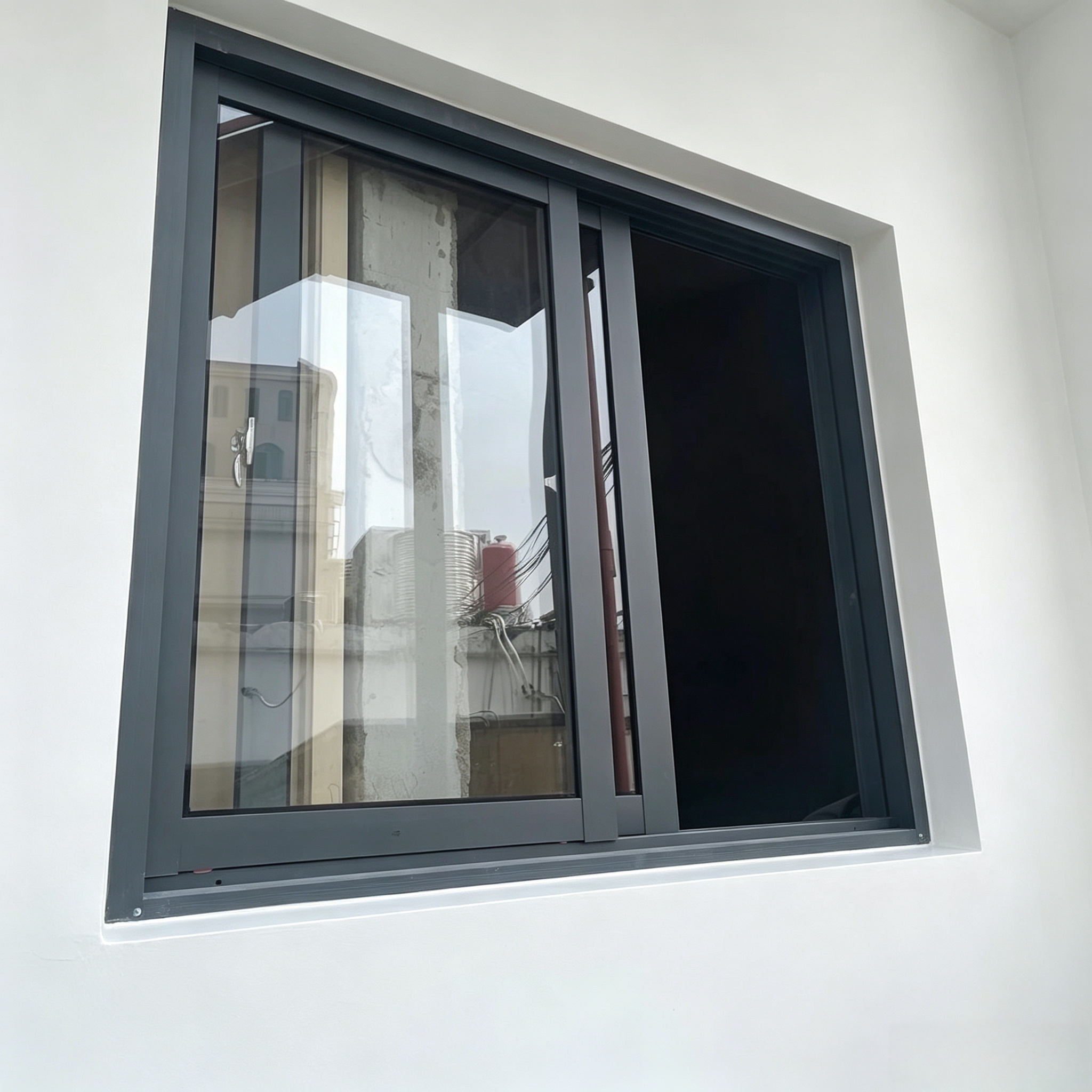 Sliding Window Detail