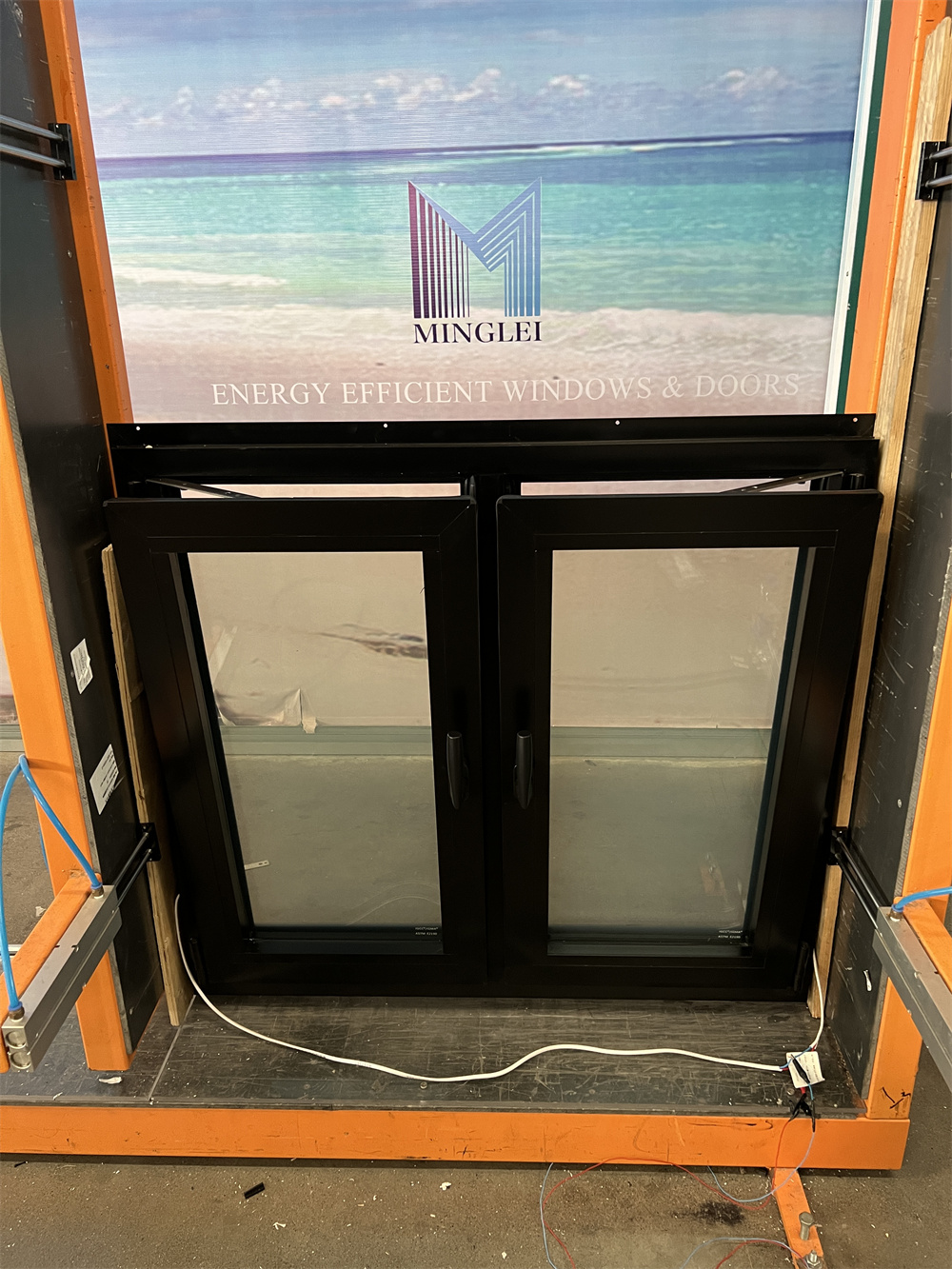 USA NFRC Standard Aluminum Smart Glass Casement Windows Tilt and Turn Windows for Villa