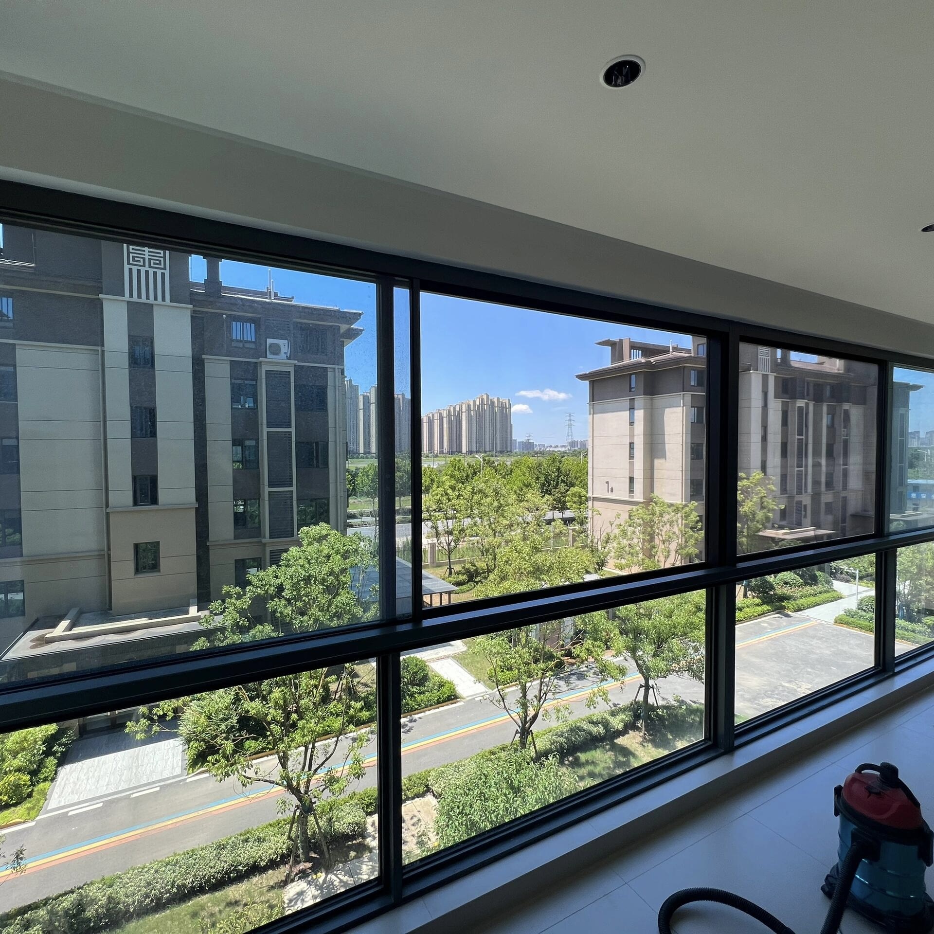Customized Size Commercial Thermal Break Aluminum Alloy Sliding Windows Waterproof Windproof Kitchen Outdoor Double Glass
