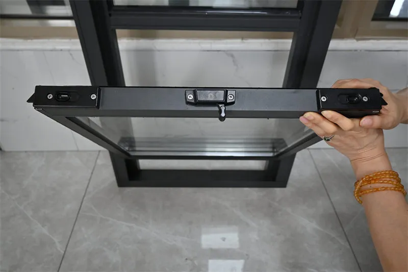 Sliding Window Detail