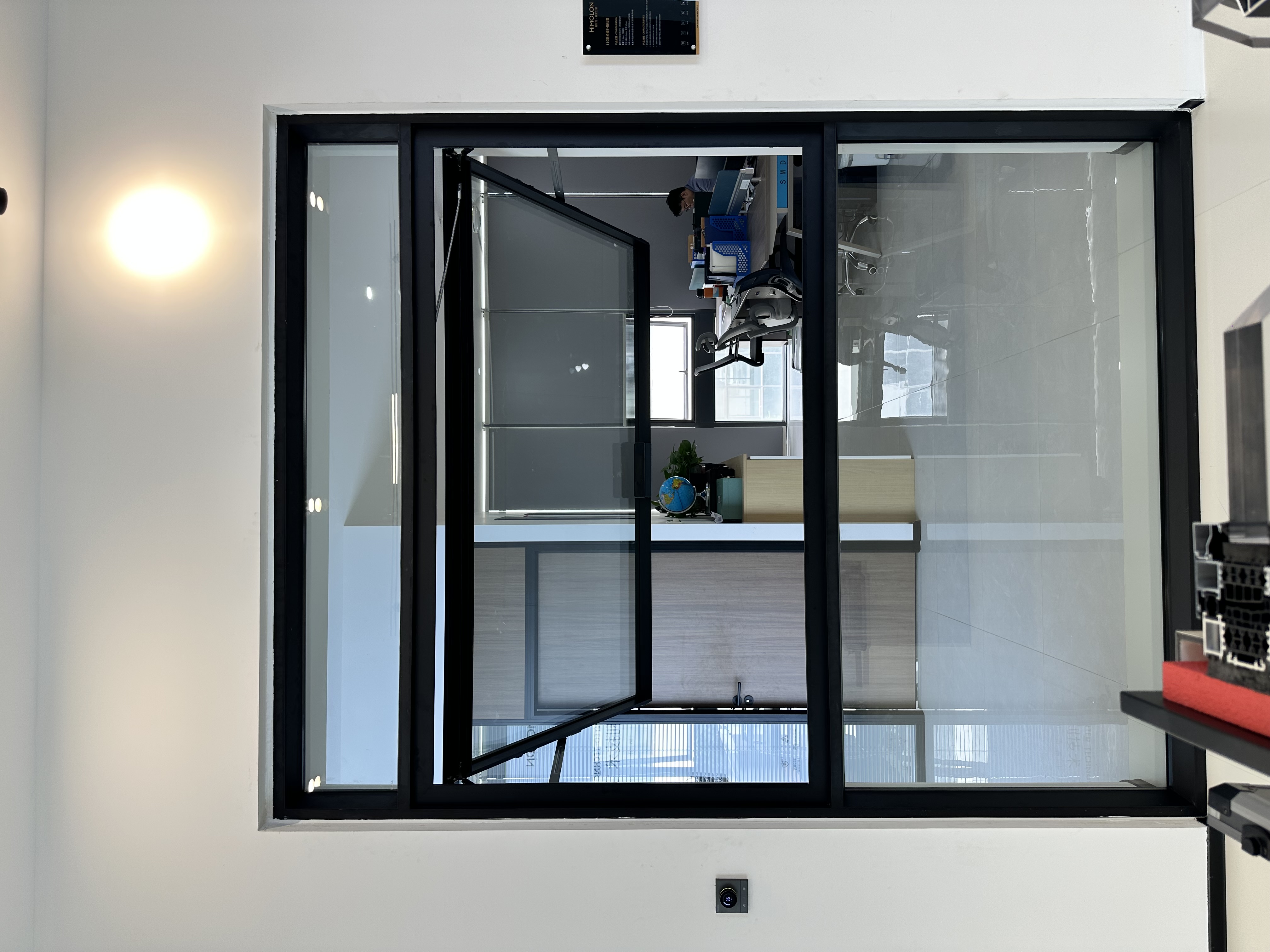 Fully Automatic Aluminum Alloy Smart Electric Outward-Opening Windows for Luxury Villas