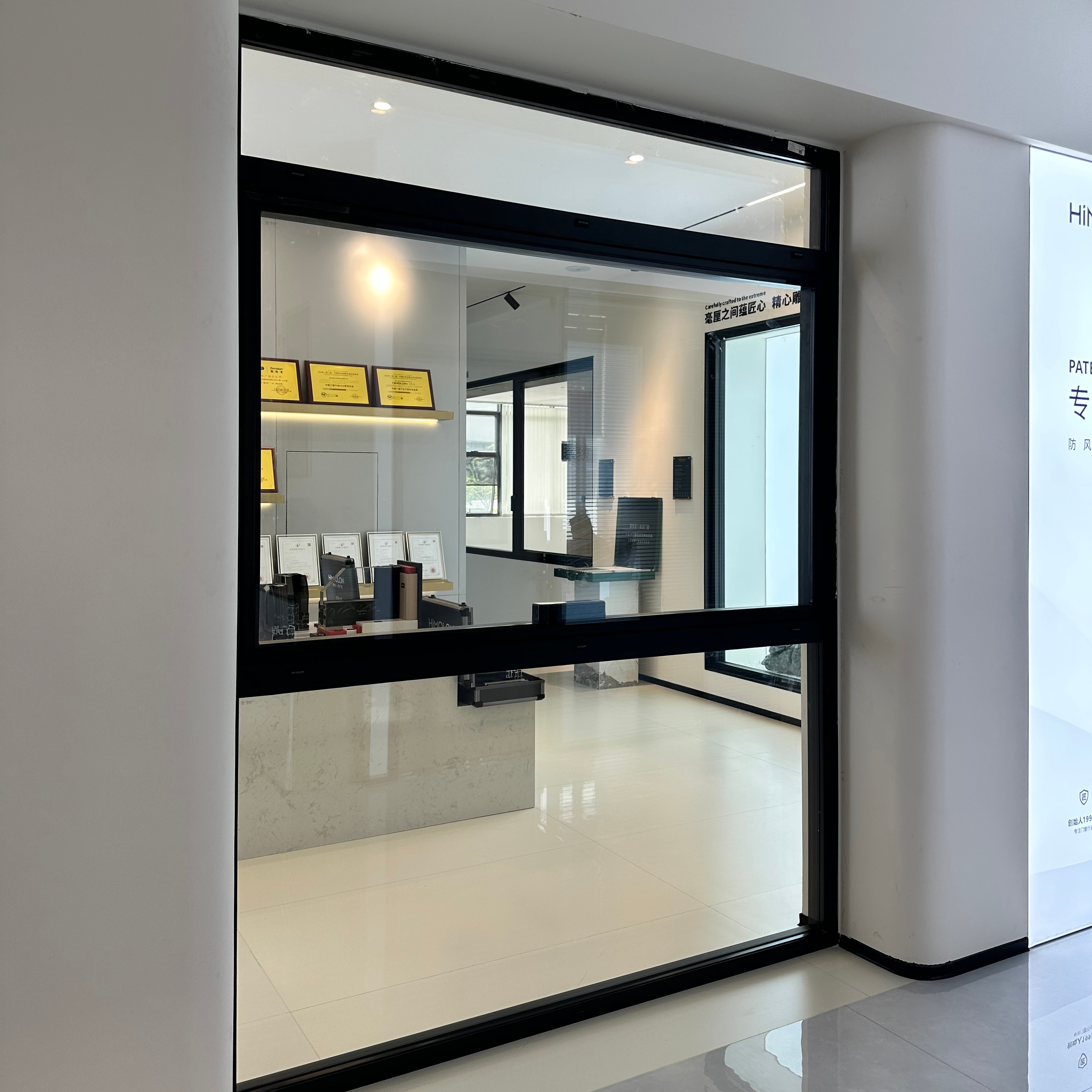 Fully Automatic Aluminum Alloy Smart Electric Outward-Opening Windows for Luxury Villas