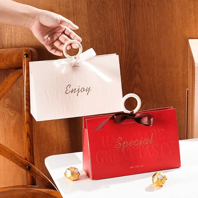 OEM Portable Gift Box: WTOH-135 Treat Bag with Ribbon for Chocolates Factory, Service