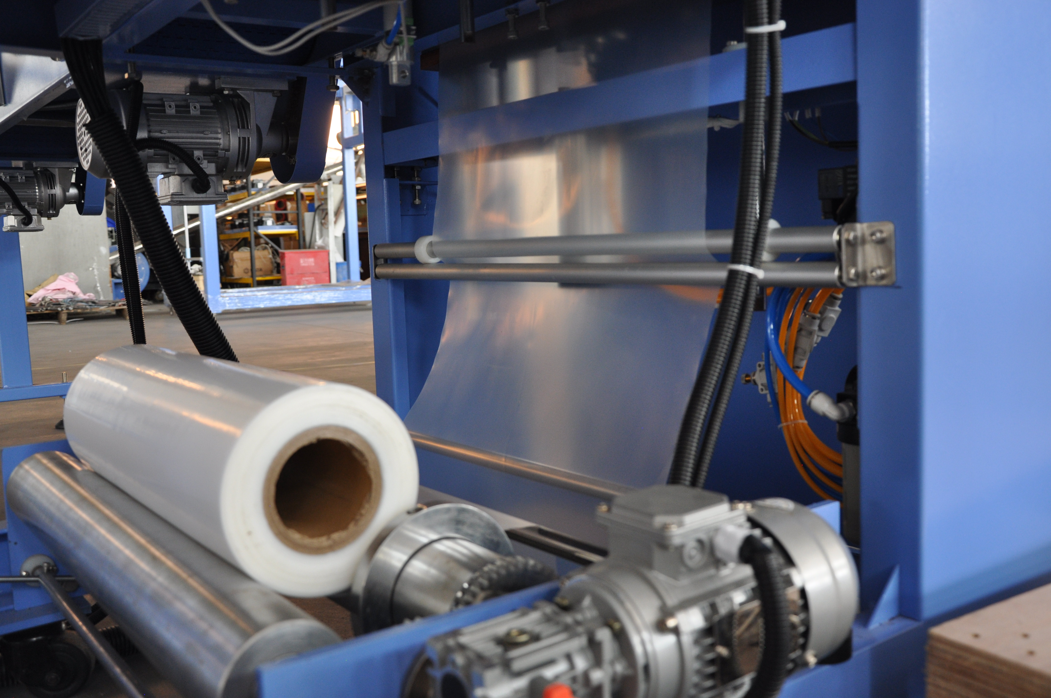 BS-10L Heat Shrink Film Wrapping Packing Wrap Packing Machine for Small Boxes Tall Bottles Shrink Wrapper
