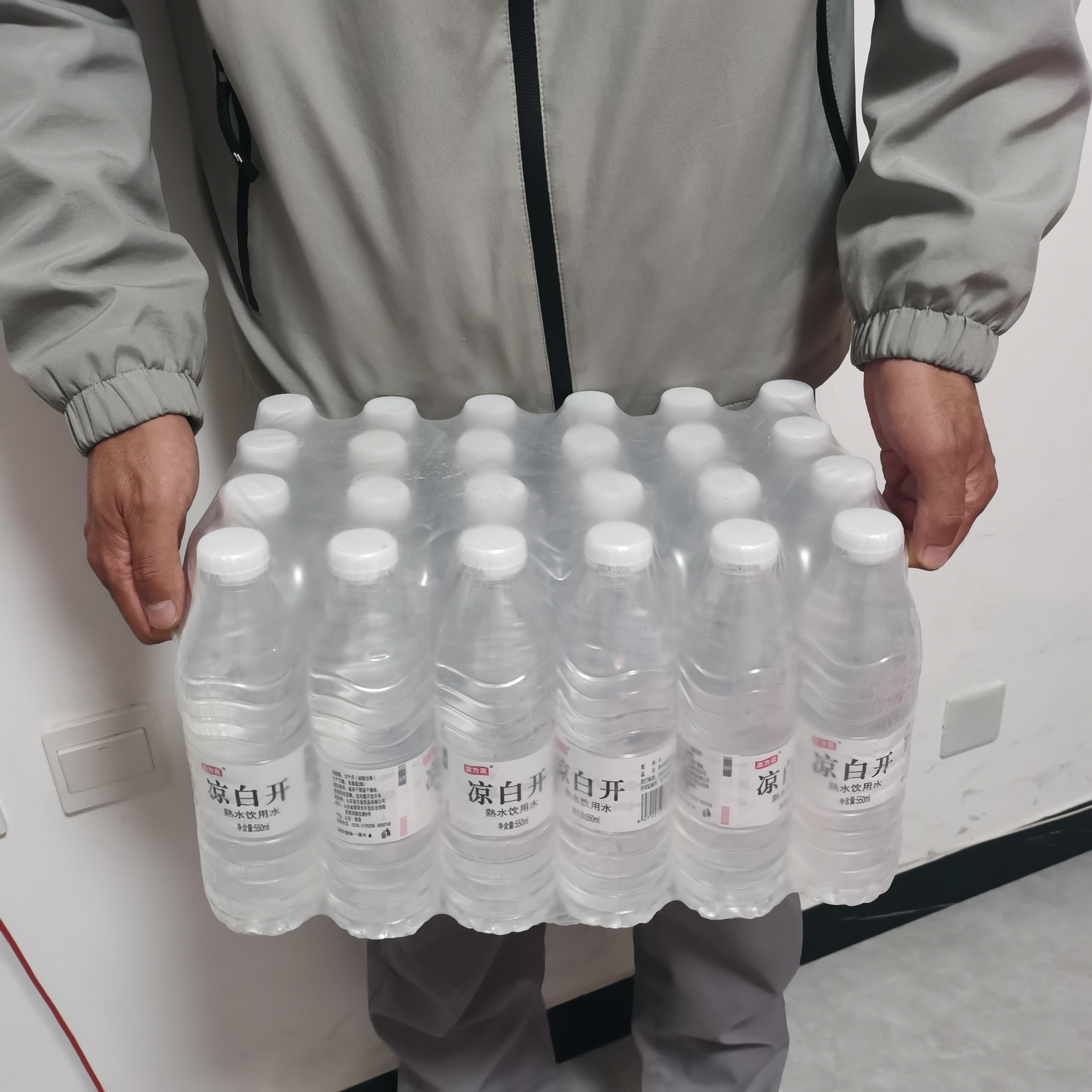 Semi-Auto Water Bottle Sleeve Wrapper Heat Shrinkable and Plastic Wrap PE Film Heat Tunnel Shrink Packaging Machine