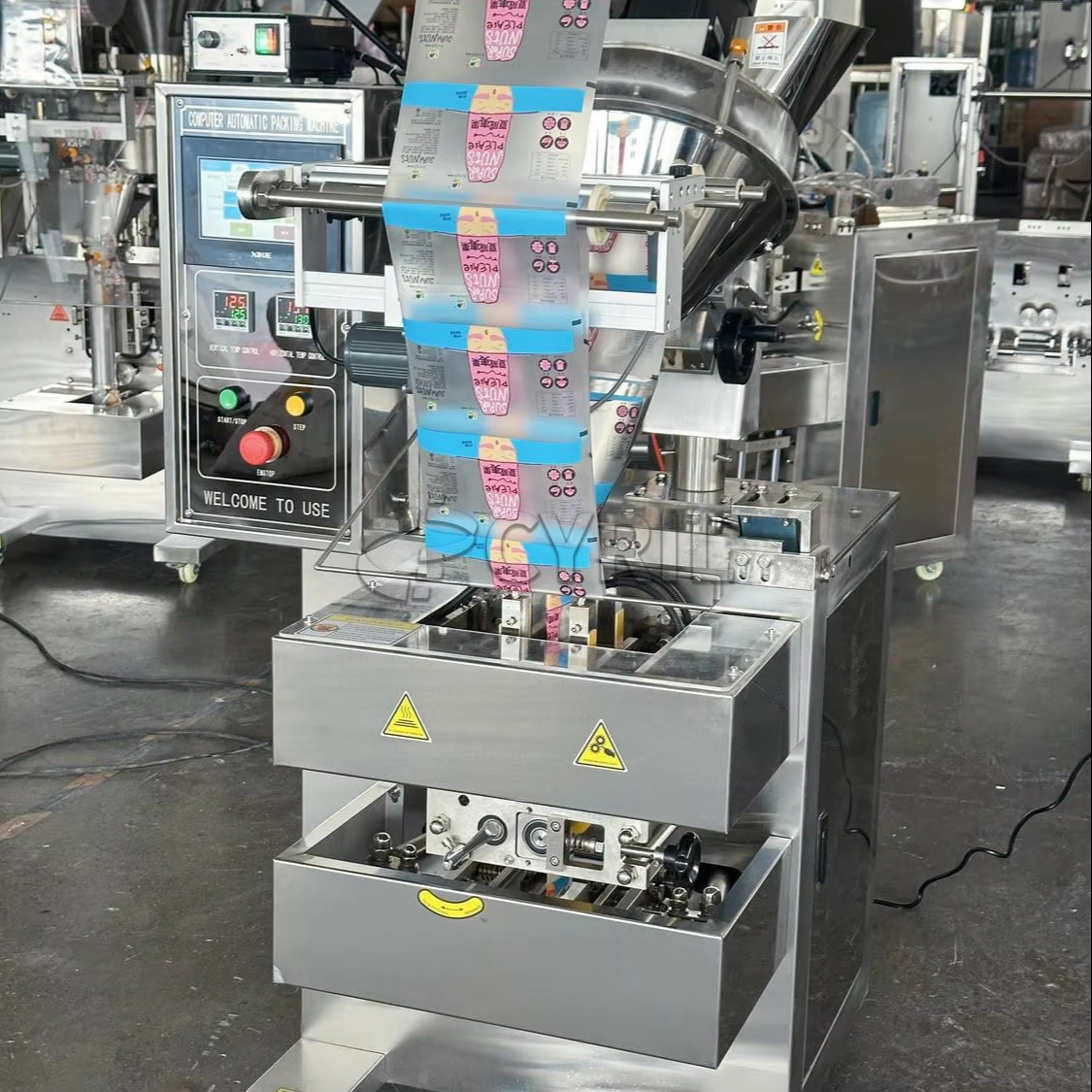 Electric Vertical Oblique Push Screw Film Shrink Wrapping Machine for Food Beverage Packaging High Efficiency for Coffee Tea