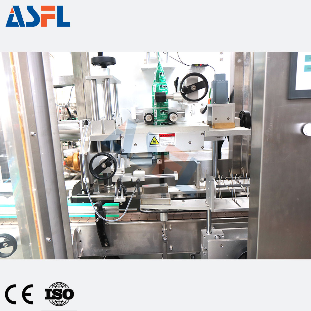 Automatic PVC Labels Shrink Sleeve Wrapping Labeling Machine For Plastic Bottle Round Bottle
