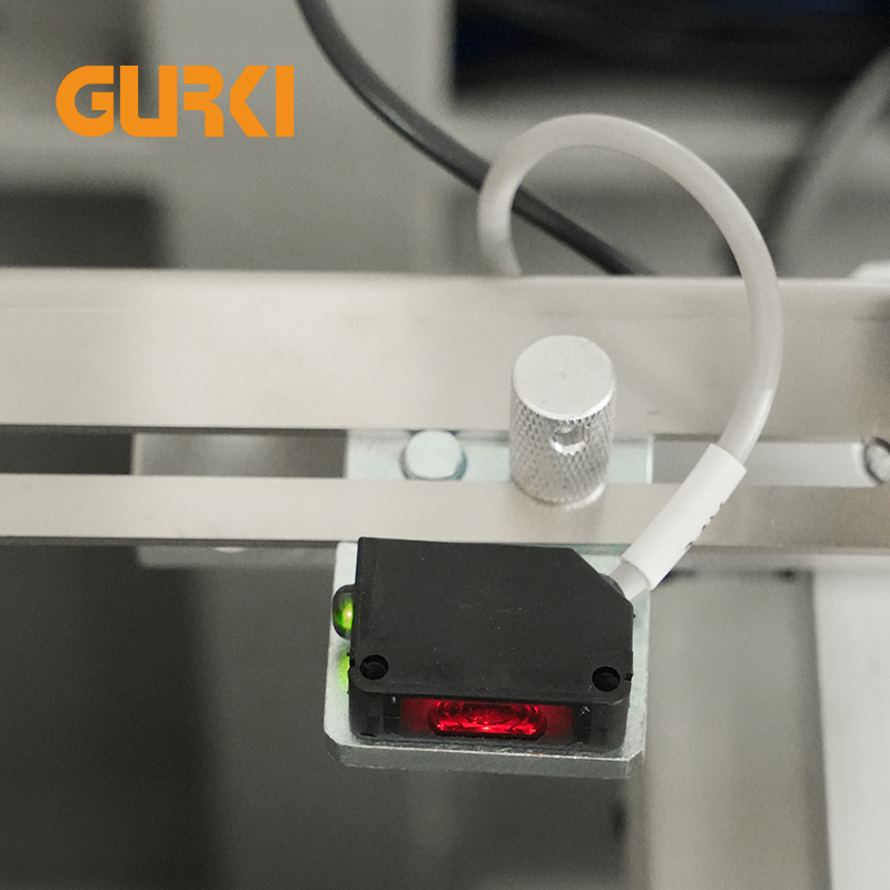 GURKI High-Speed Vertical L-Bar Sealer Automatic Shrink Wrapping Machine POF Film Sealing for Food up 60pcs/min Electric Driven