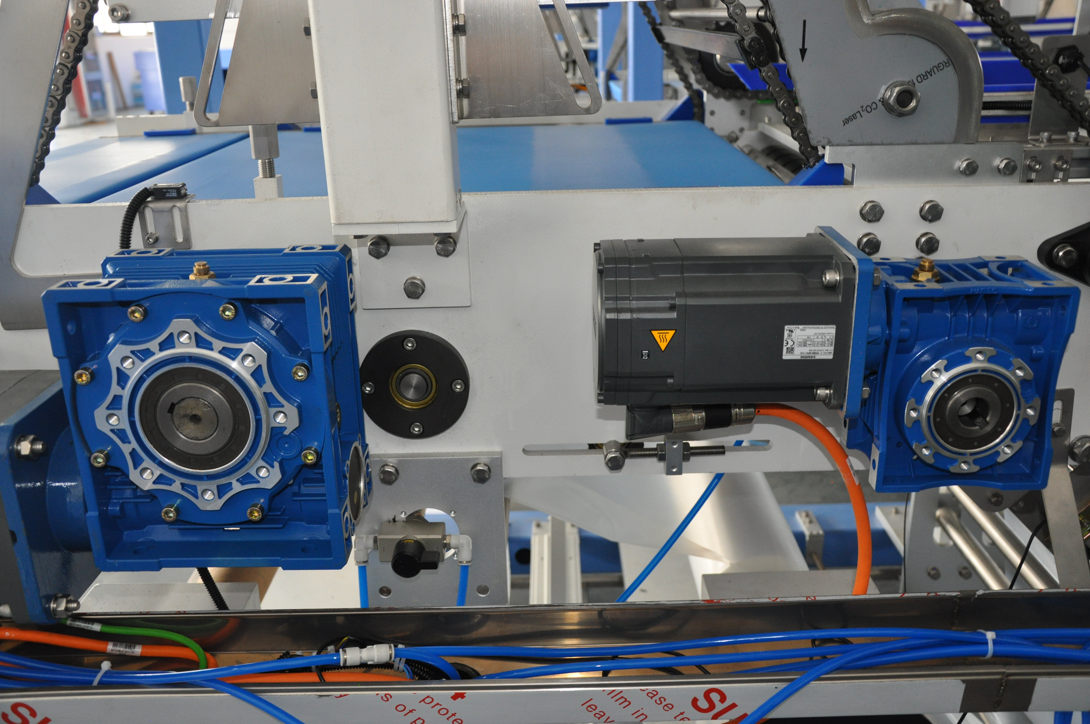 BS-GB20 Automatic High Speed Heating Shrink Wrapping Machine Heat Pe Film Shrink Wrapping Machine