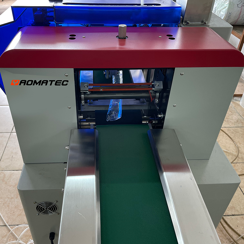 Yaomatec Heat Shrink Film Pillow Packing Machine Horizontal Flow Wrapper with Shrink Function for Bottles Cans Cartons