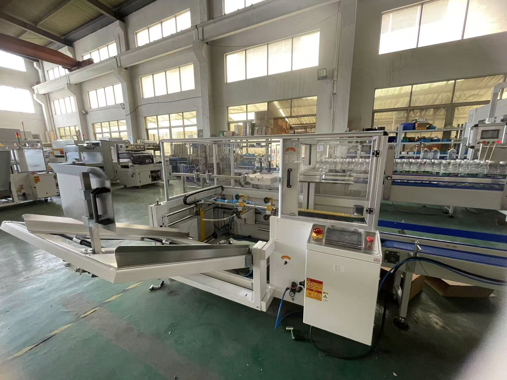 Related shrink packaging machine type B