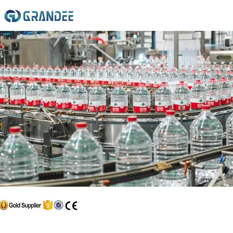 Mineral water filling machine