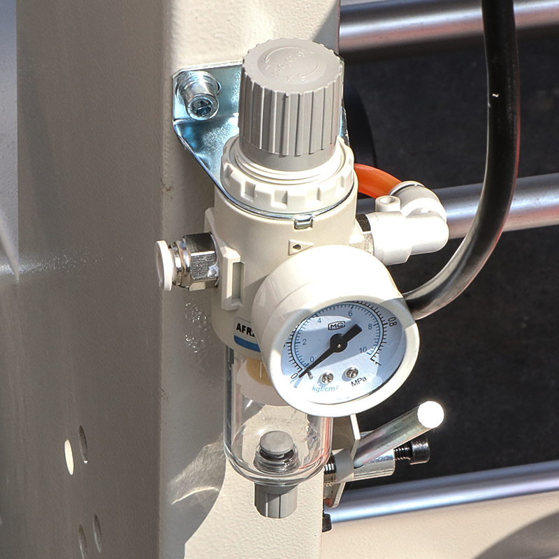 gas-pressure meter