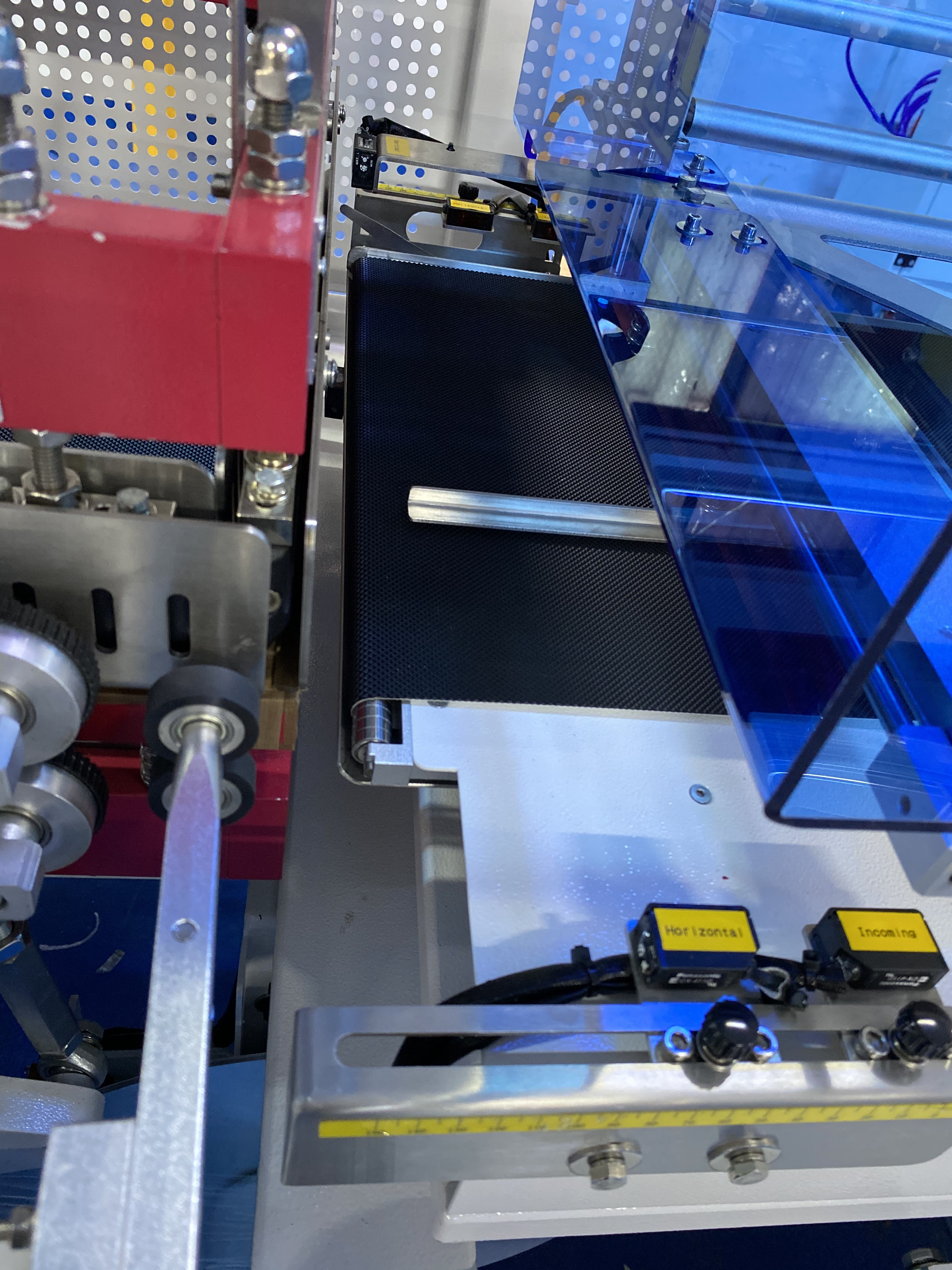 Fully Automatic L Bar Sealing Heat Shrink Film Wrapping Packing Machine